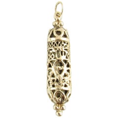 Vintage 14 Karat Yellow Gold Mezuzah Pendant