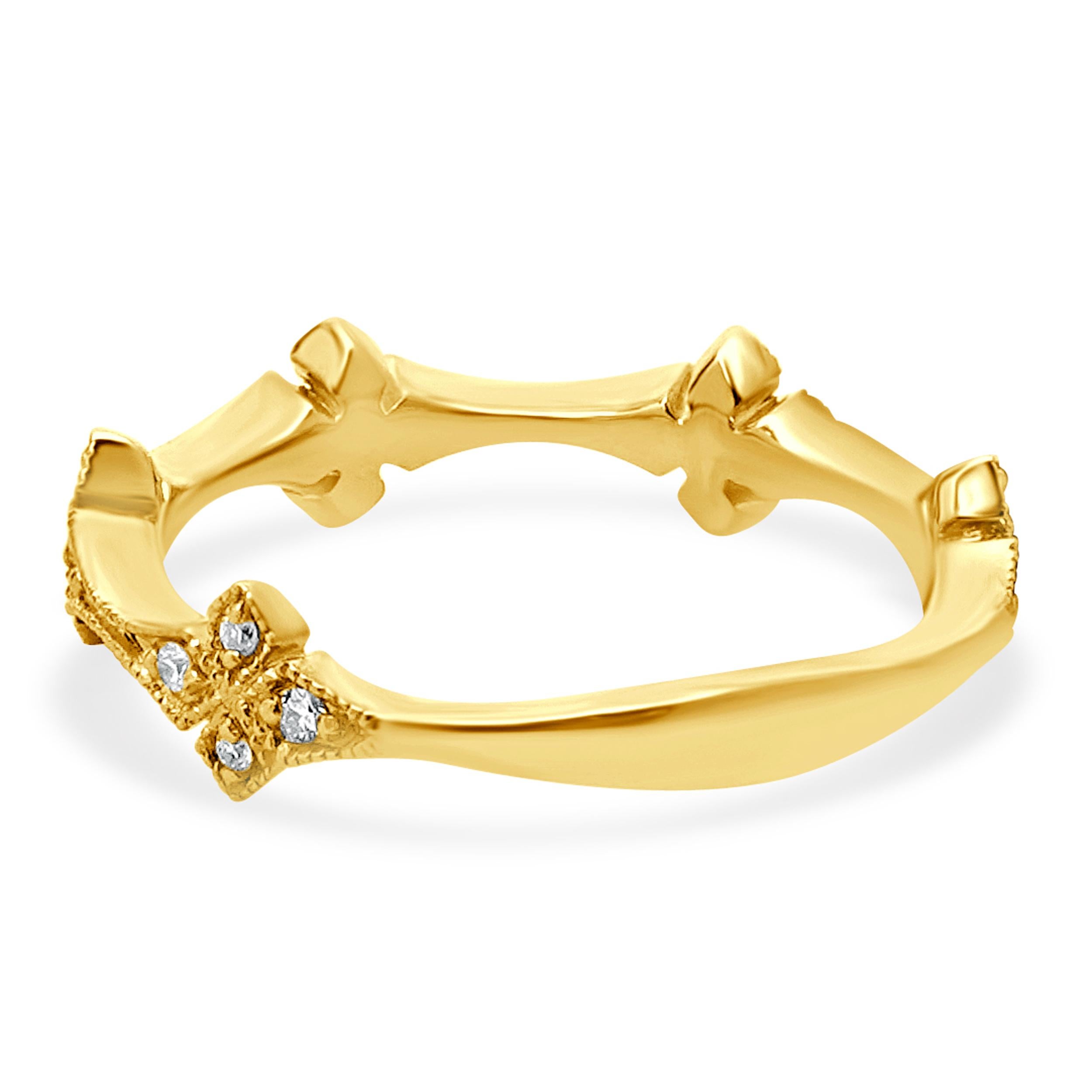 Taille brillant Bague empilable en or jaune 14 carats avec diamants Milgrain en vente