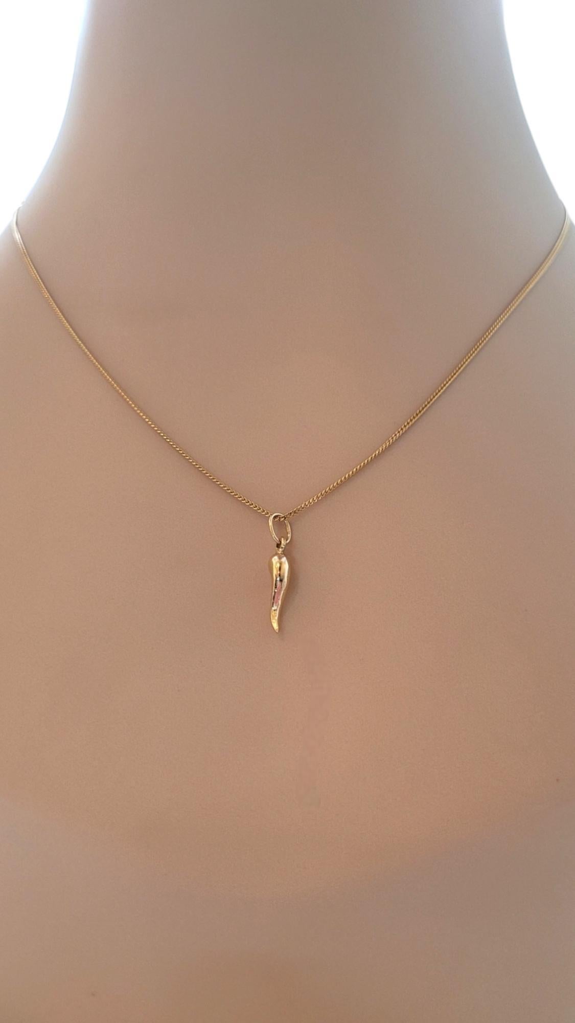 14 Karat Yellow Gold Mini Italian Horn Charm #20168 For Sale 3