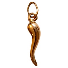 14 Karat Yellow Gold Mini Italian Horn Charm #20168