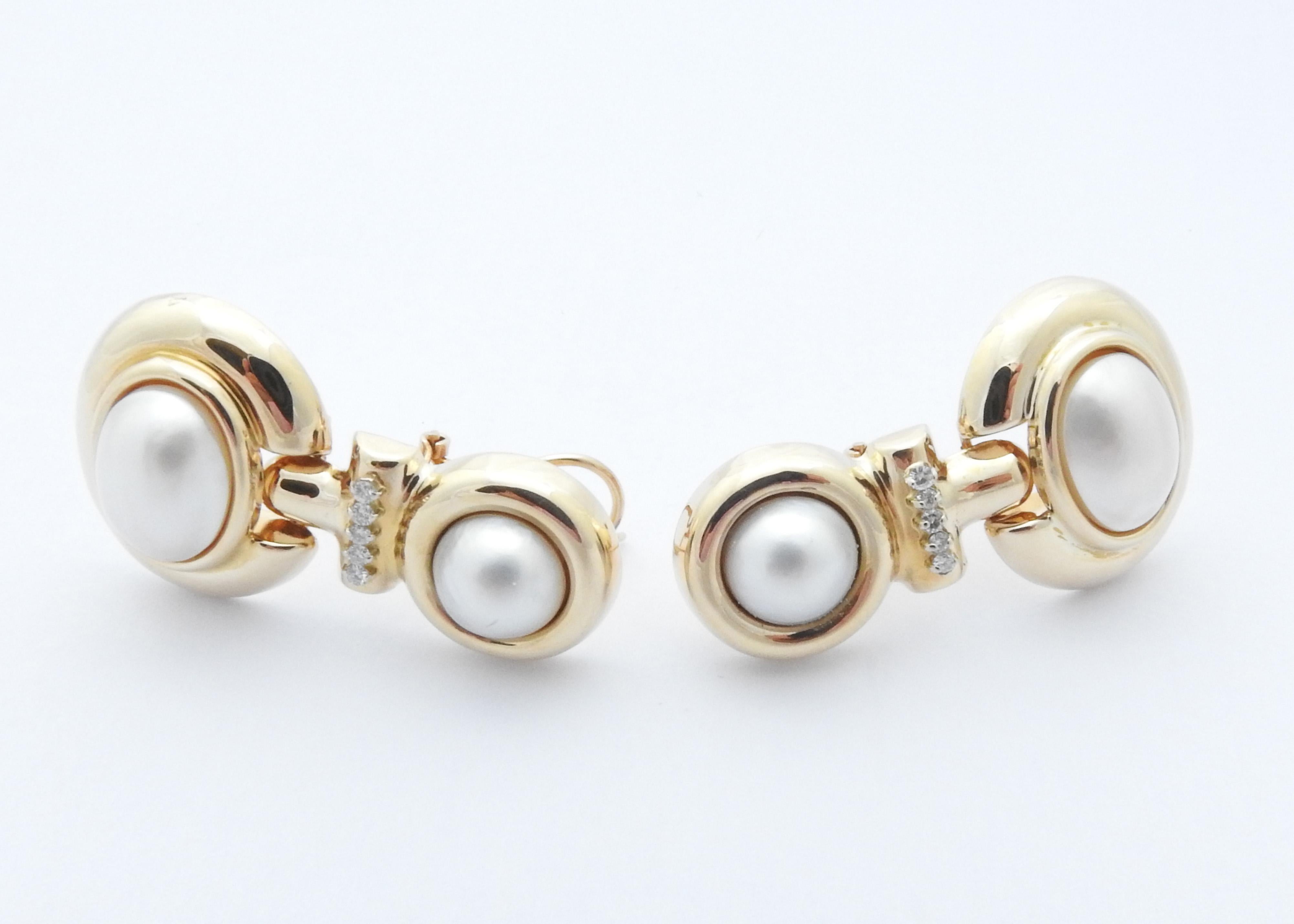 14 Karat Yellow Gold Mobe Pearl and Diamond Earrings For Sale 1