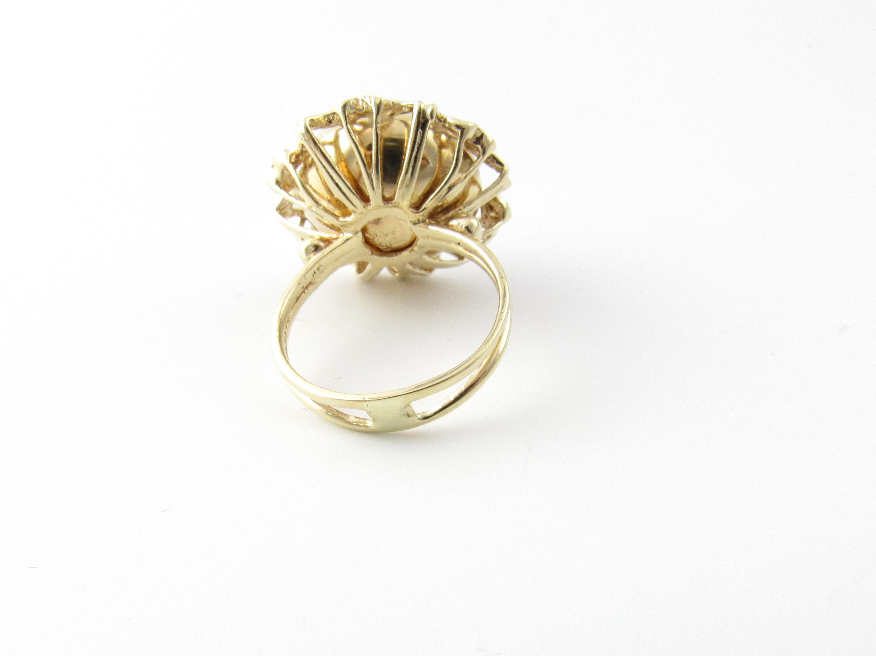 Round Cut 14 Karat Yellow Gold Mobe Pearl Ring For Sale