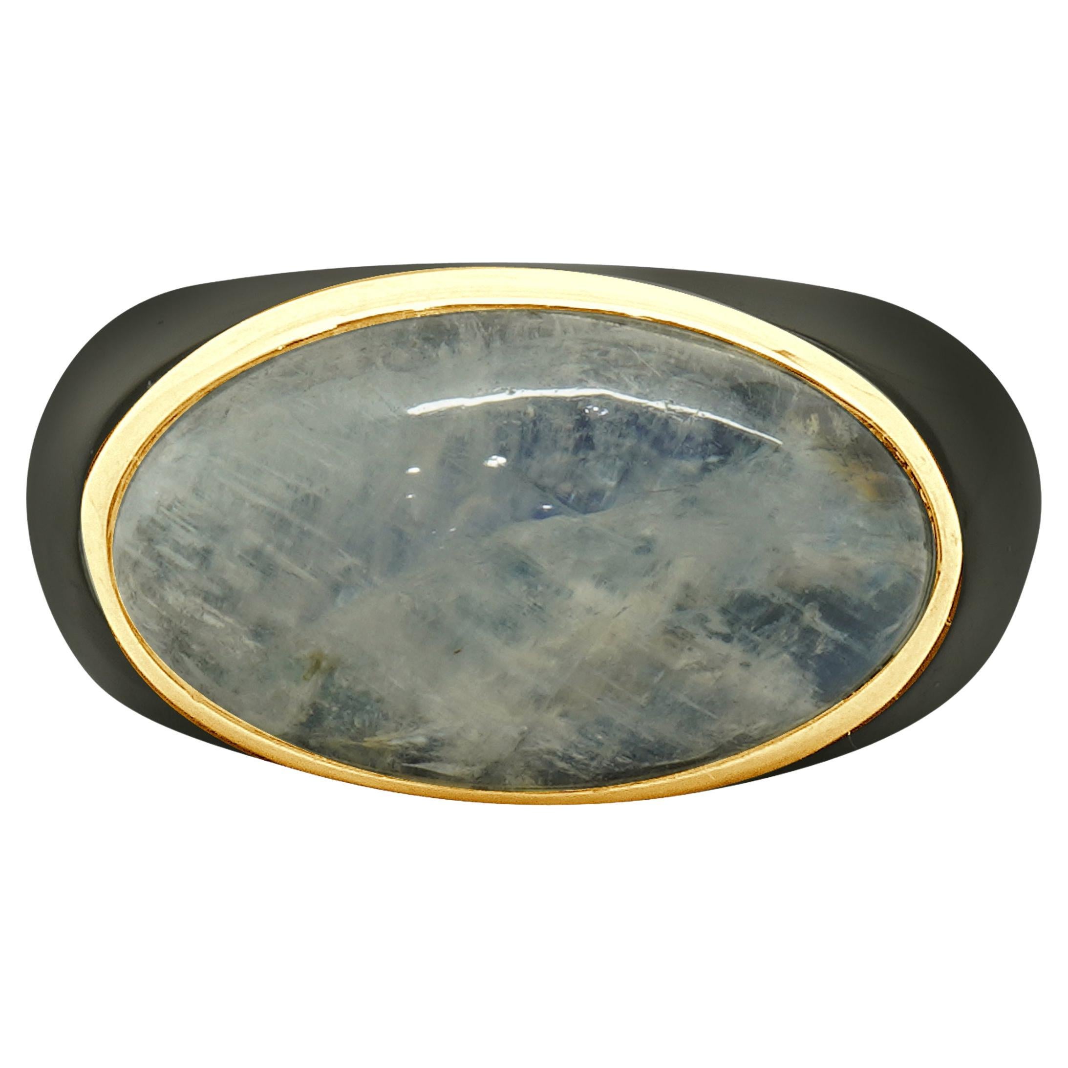 Bague en or jaune 14 carats pierre de lune et agate noire