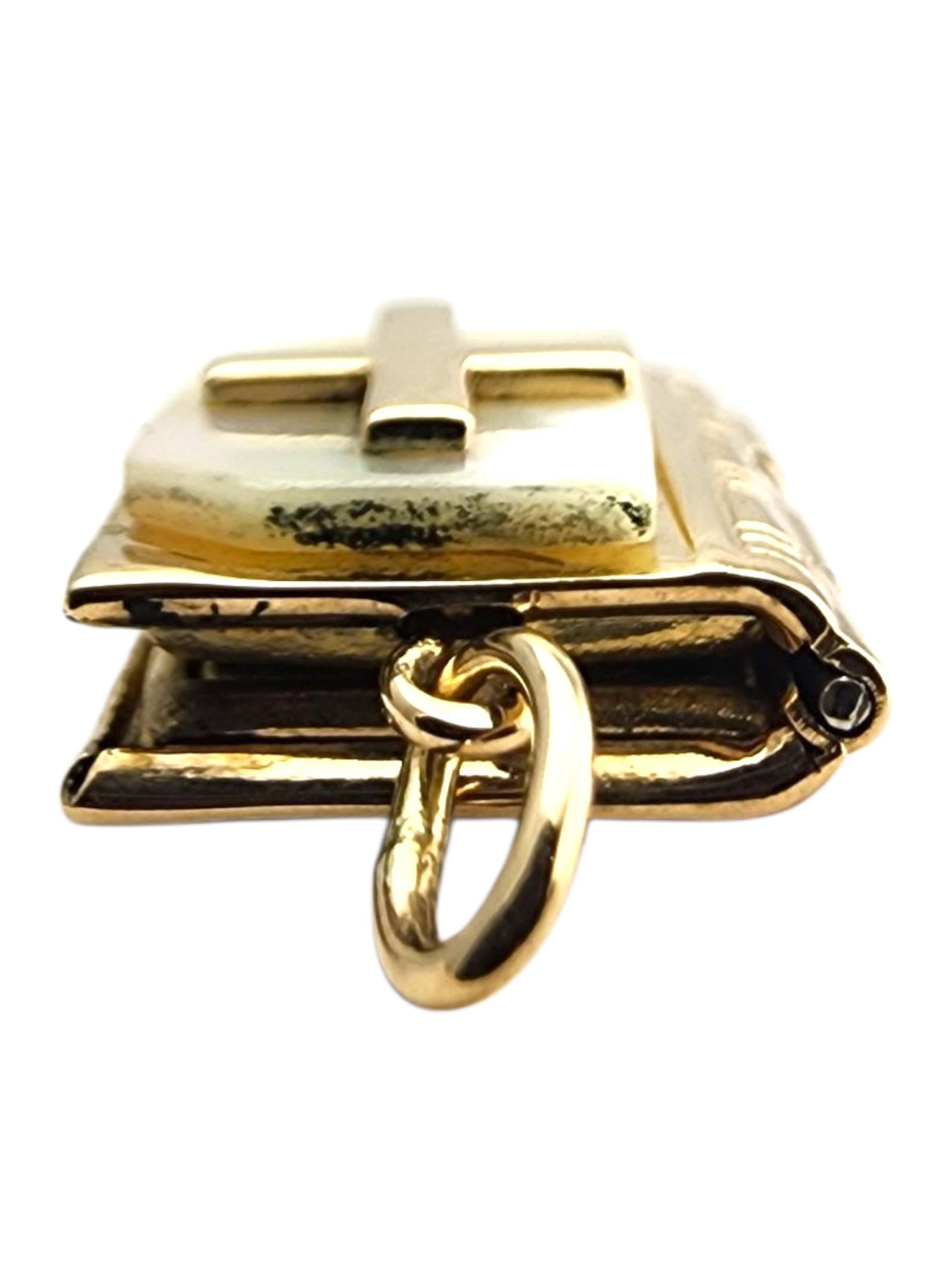 Charm biblico in oro giallo 14 carati con madreperla e preghiera del Signore #23926 in vendita 2