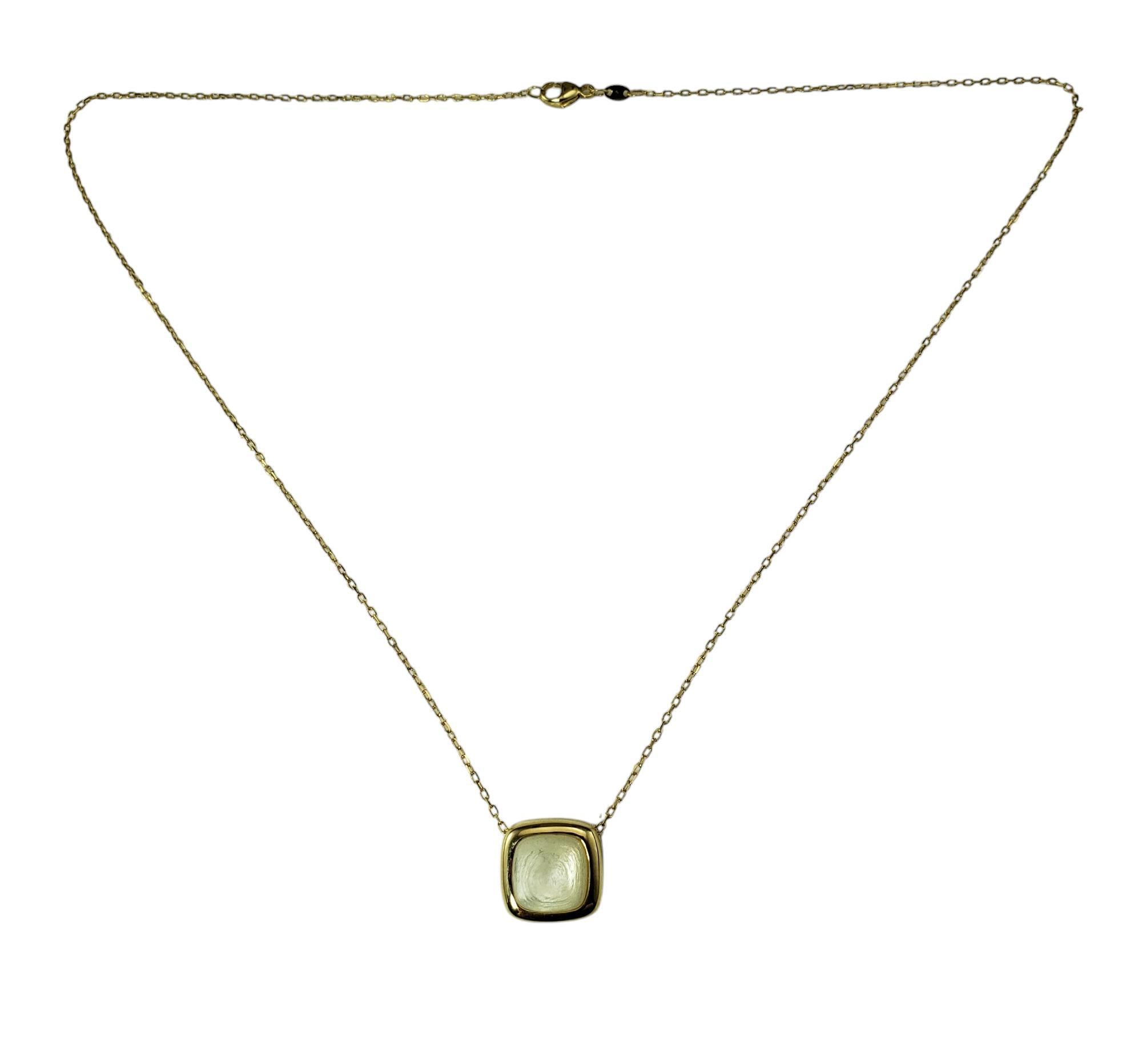 14 Karat Yellow Gold Mother of Pearl Pendant Necklace-

This elegant 14K yellow gold pendant necklace features a luminous mother of pearl centerpiece suspended from a classic cable chain.

Size: 18.5 inches (necklace)
13.5 mm x 13.5 mm