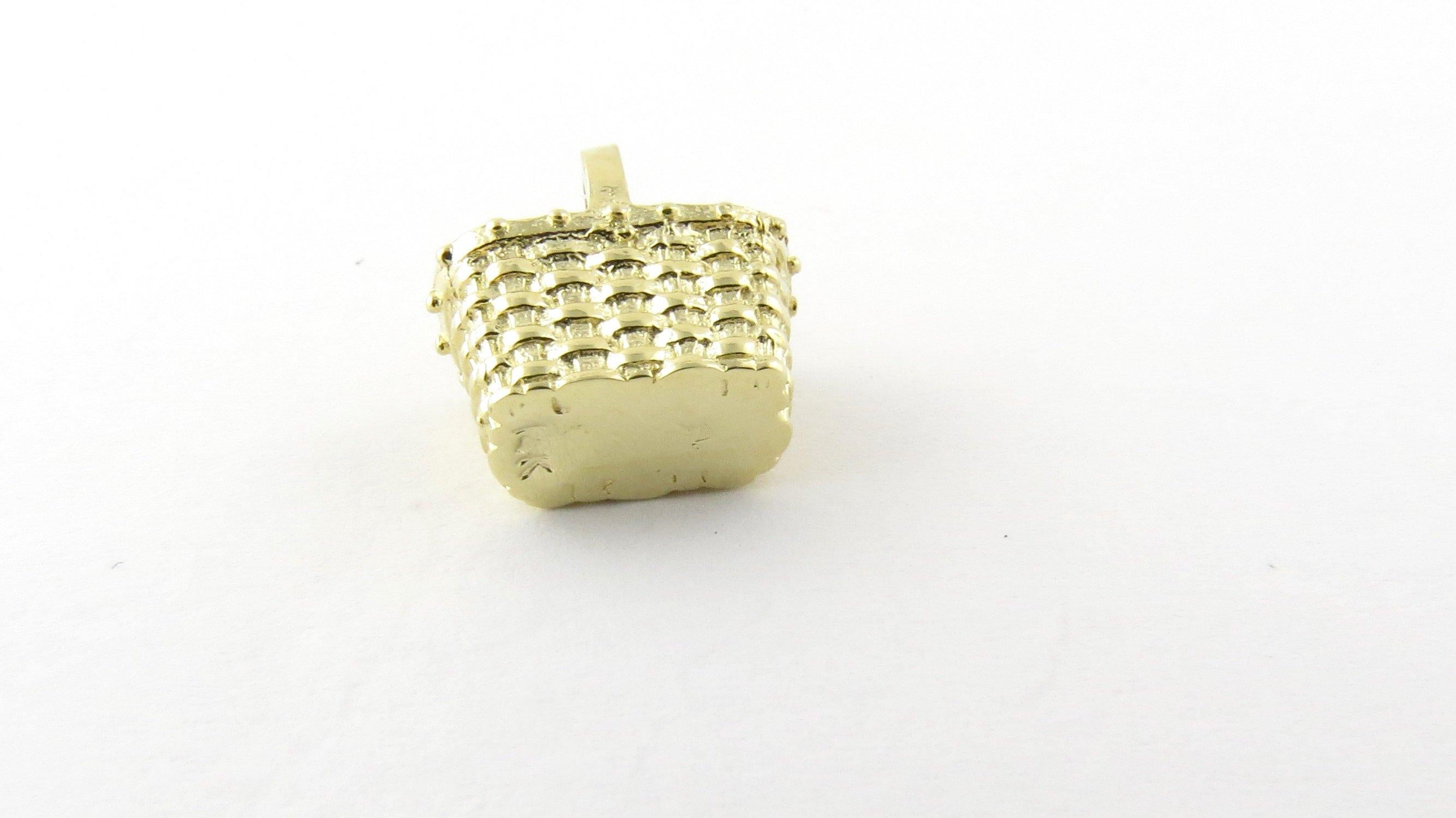 14 Karat Yellow Gold Nantucket Basket Charm 2