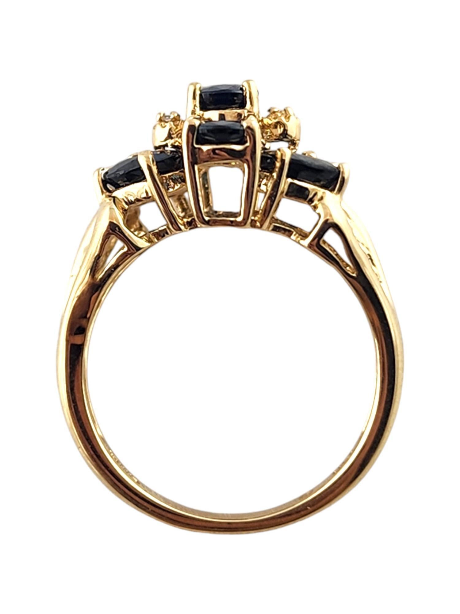Round Cut 14 Karat Yellow Gold Natural Blue Sapphire & Diamond Ring Size 6 #19030 For Sale
