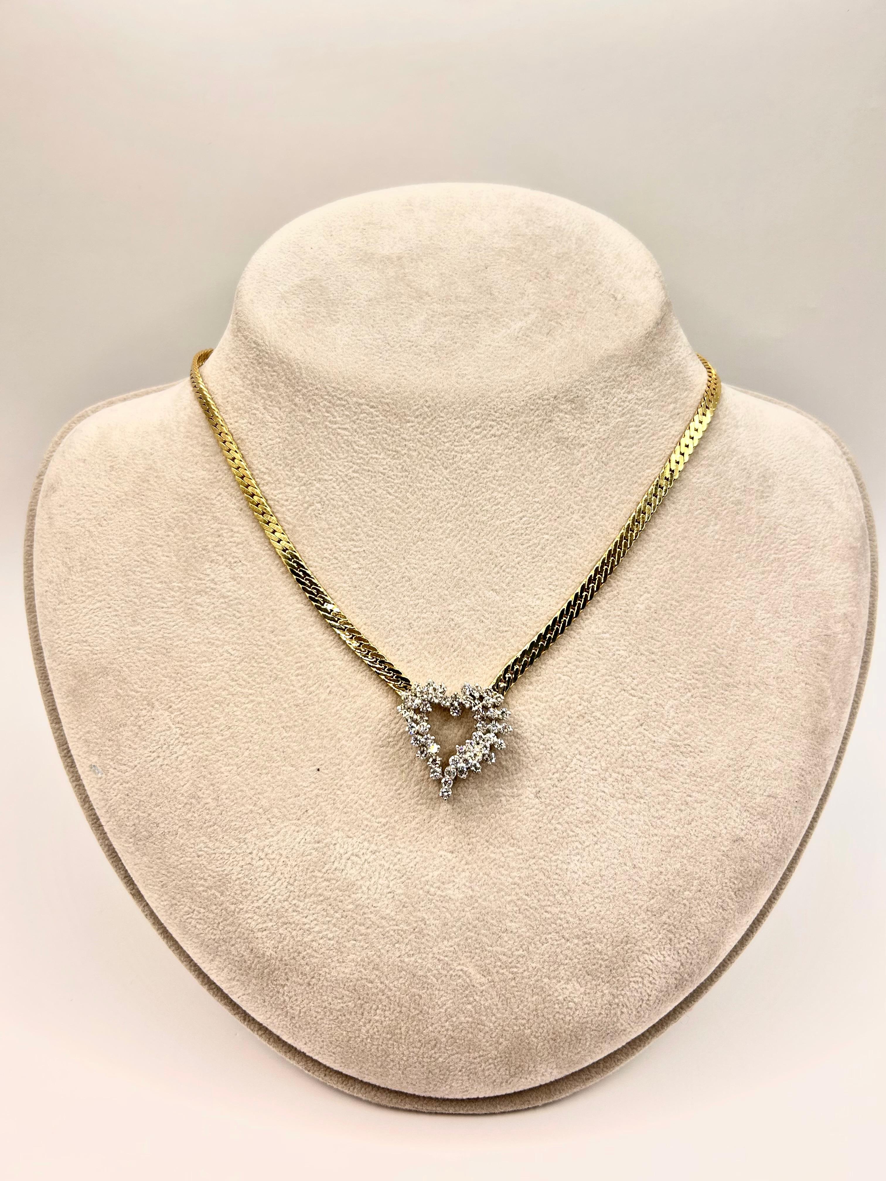 Brilliant Cut 14 Karat Yellow Gold Necklace with 2.50 Carat Total Weight of Diamonds For Sale