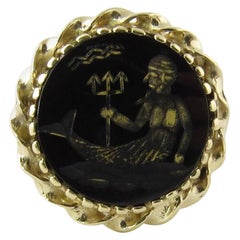 Bague en or jaune 14 carats avec onyx Neptune gravé en forme de feuille en or