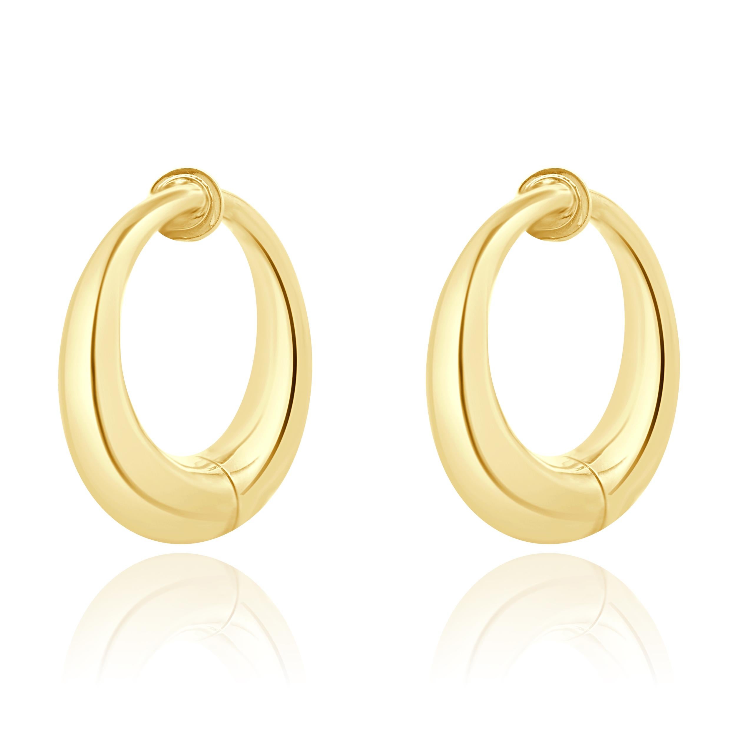 Material: 14K yellow gold
Dimension: earrings measure 24mm in diameter
Weight: 6.51 grams
