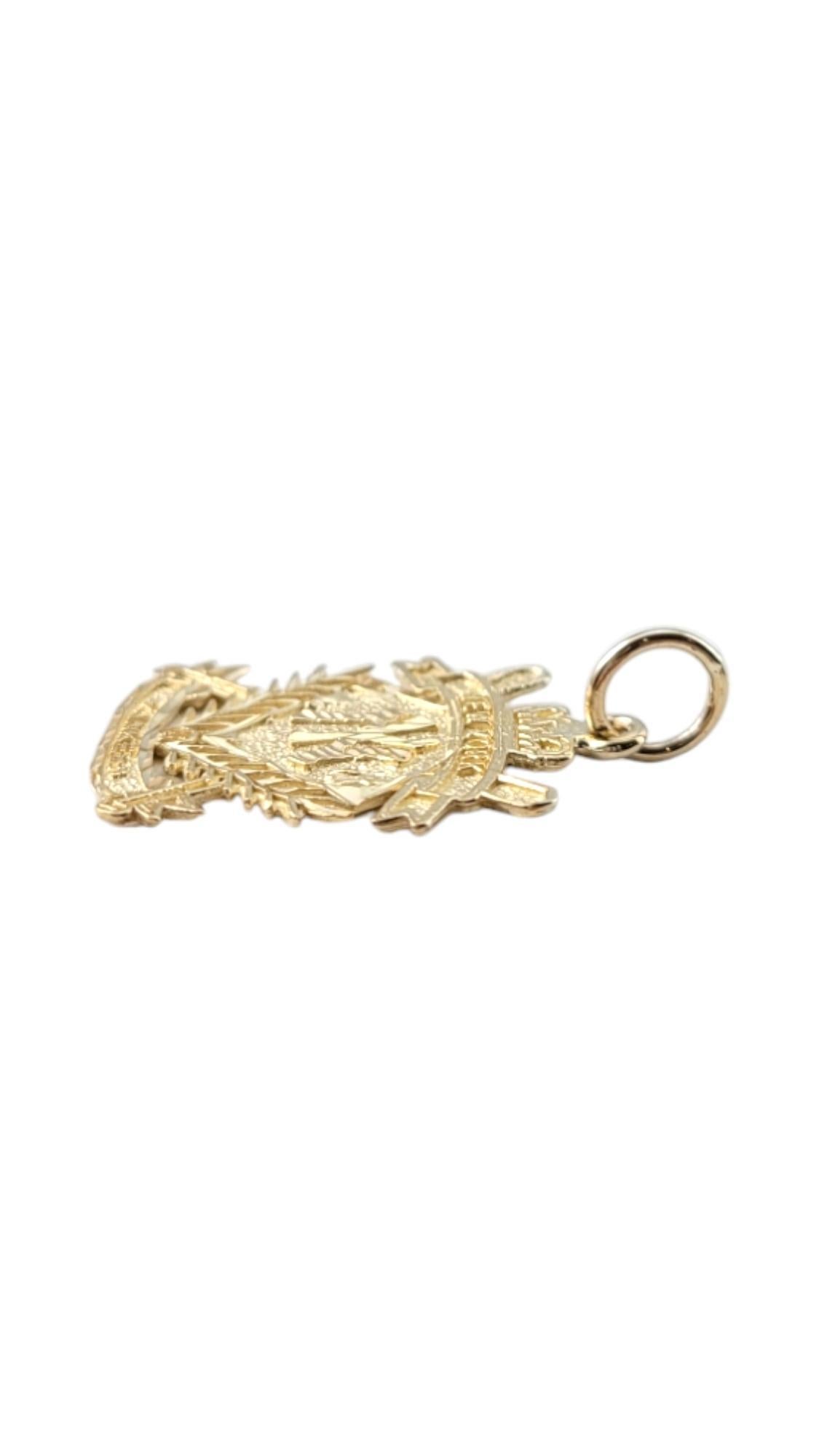14 Karat Yellow Gold NY Yankees Charm #20855 In Good Condition In Washington Depot, CT