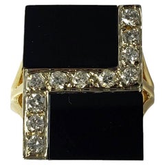 Vintage 14 Karat Yellow Gold Onyx and Diamond Ring