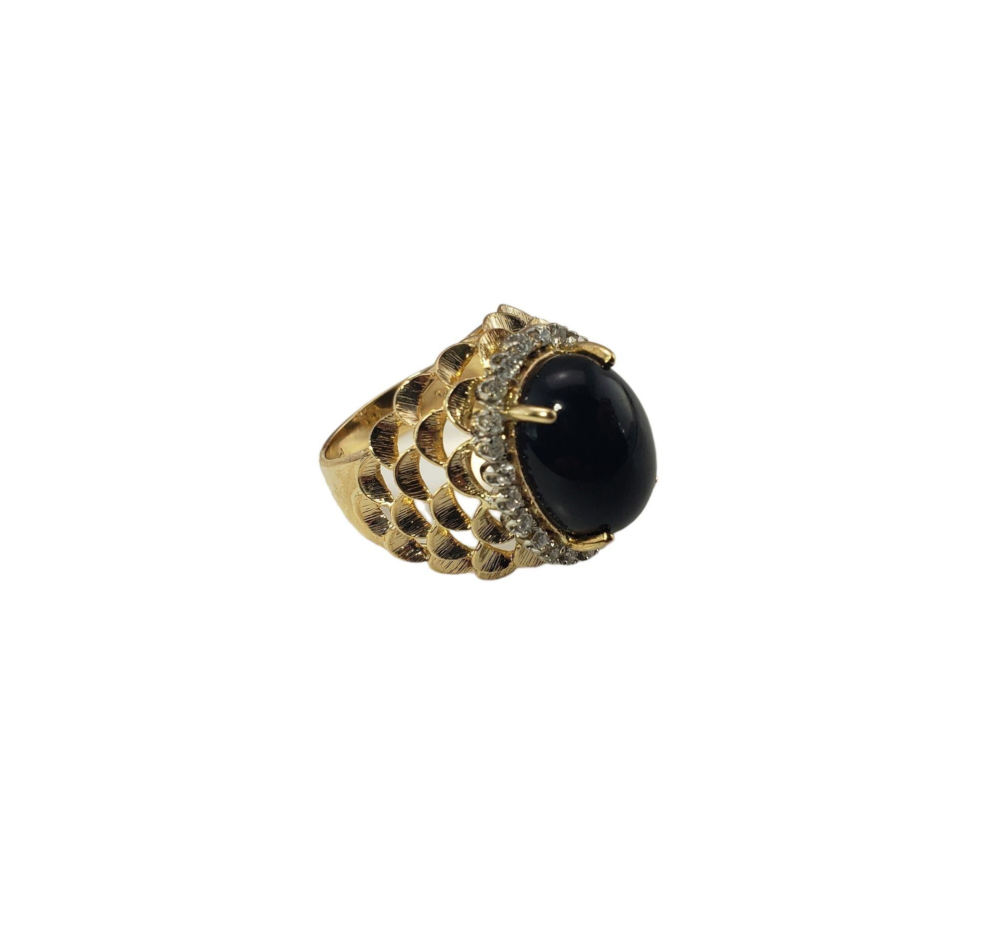 Cabochon 14 Karat Yellow Gold Onyx and Diamond Ring For Sale