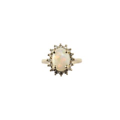 Anillo Halo de Ópalo y Diamante en Oro Amarillo de 14 Kilates Talla 5.25 #21456