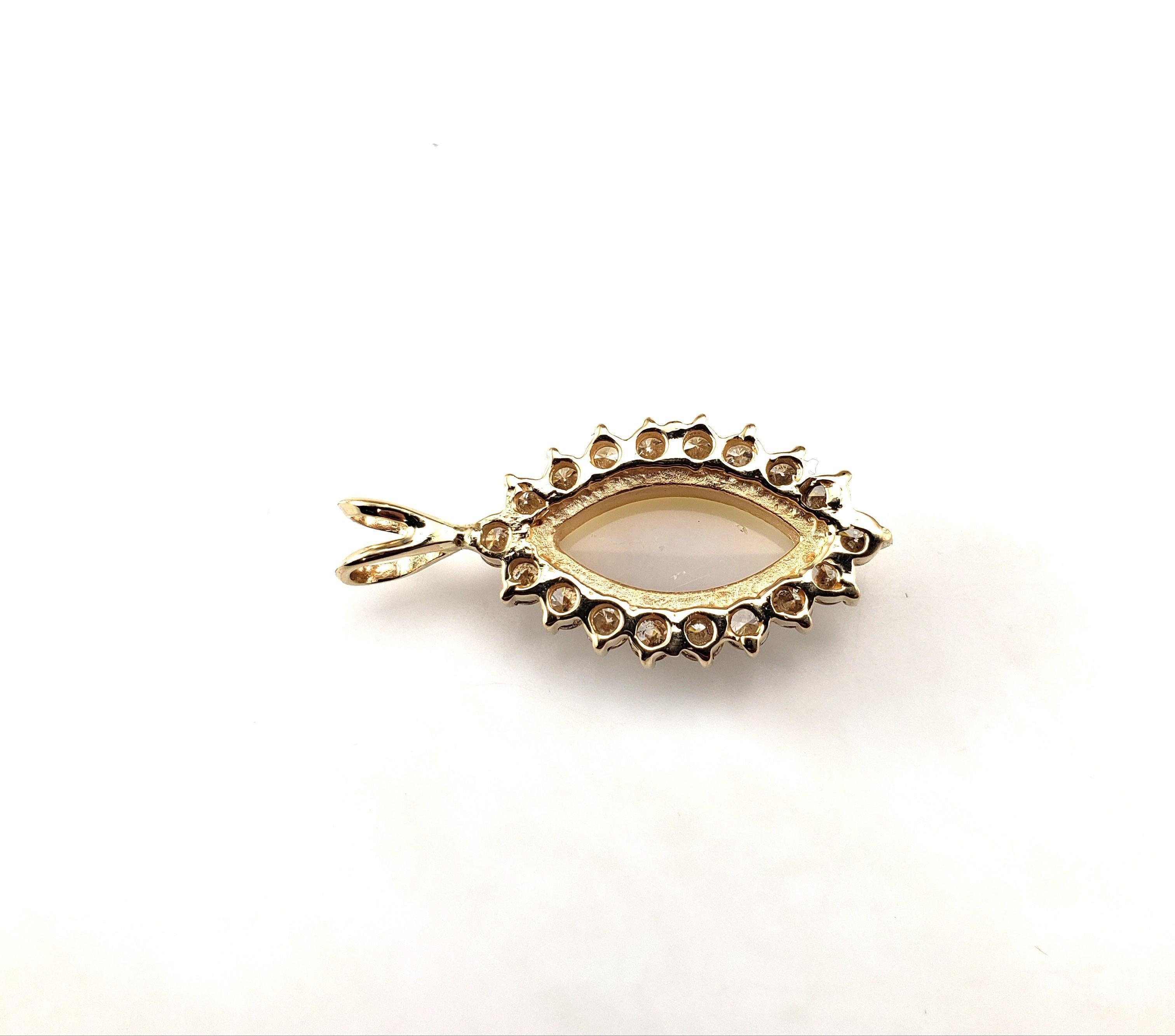 Taille Marquise Collier pendentif en or jaune 14 carats avec opale et diamants n° 20701 en vente