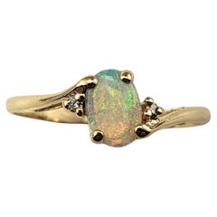 Vintage 14 Karat Yellow Gold Opal and Diamond Ring Size 4.75 #15518