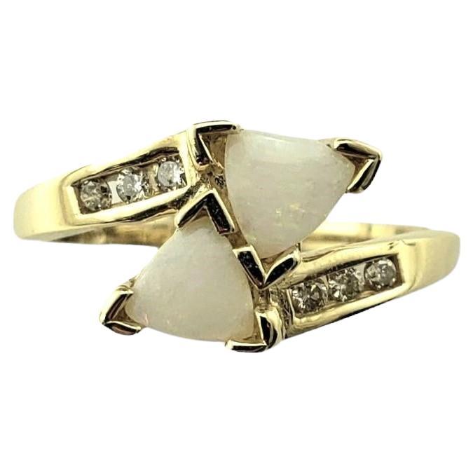 14 Karat Gelbgold Opal und Diamant Ring Größe 7,25 #15508