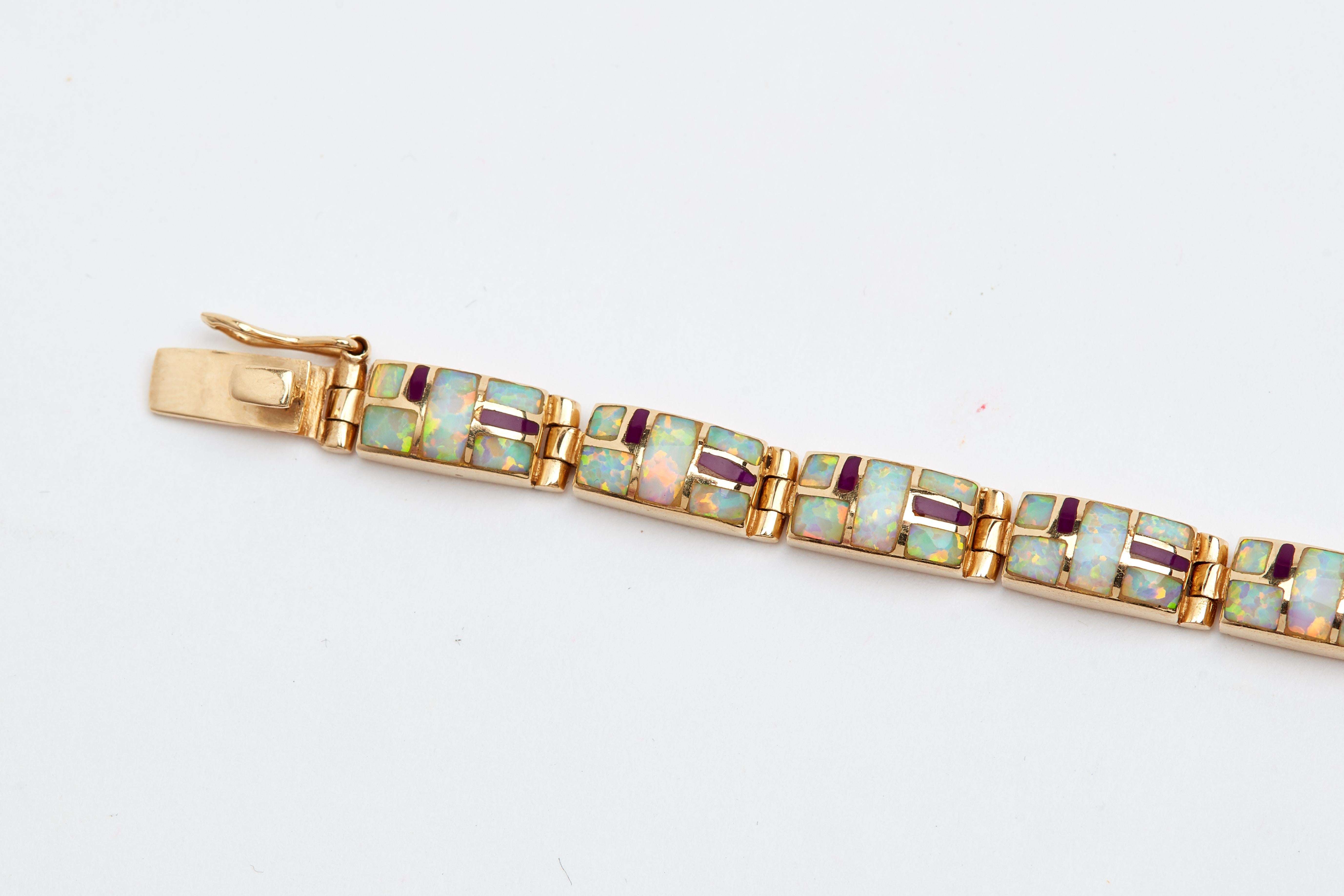 14K yellow gold bracelet with Opal and enamel. 