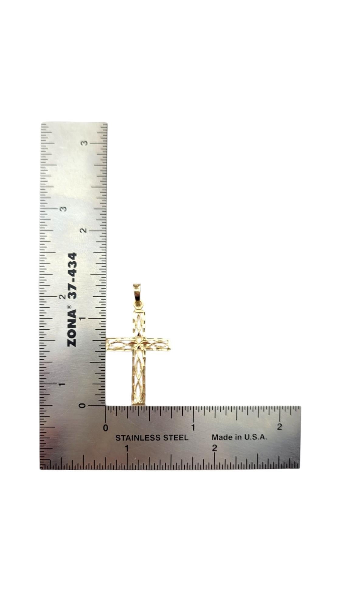 Pendentif croix ouverte en or jaune 14 carats n°20896 en vente 4