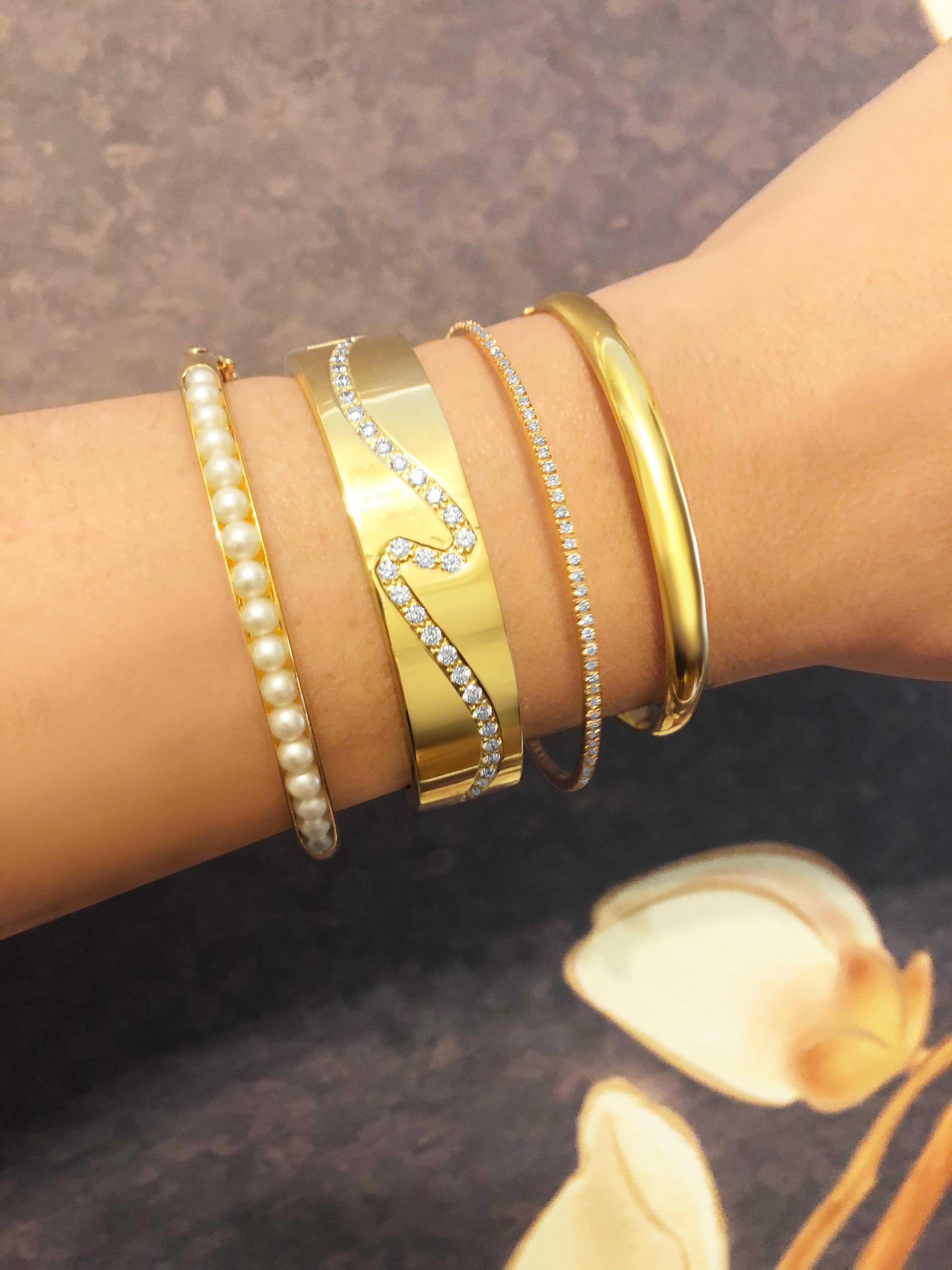 Manart Bracelet jonc ovale en or jaune 14 carats avec perles en forme de T en vente 1