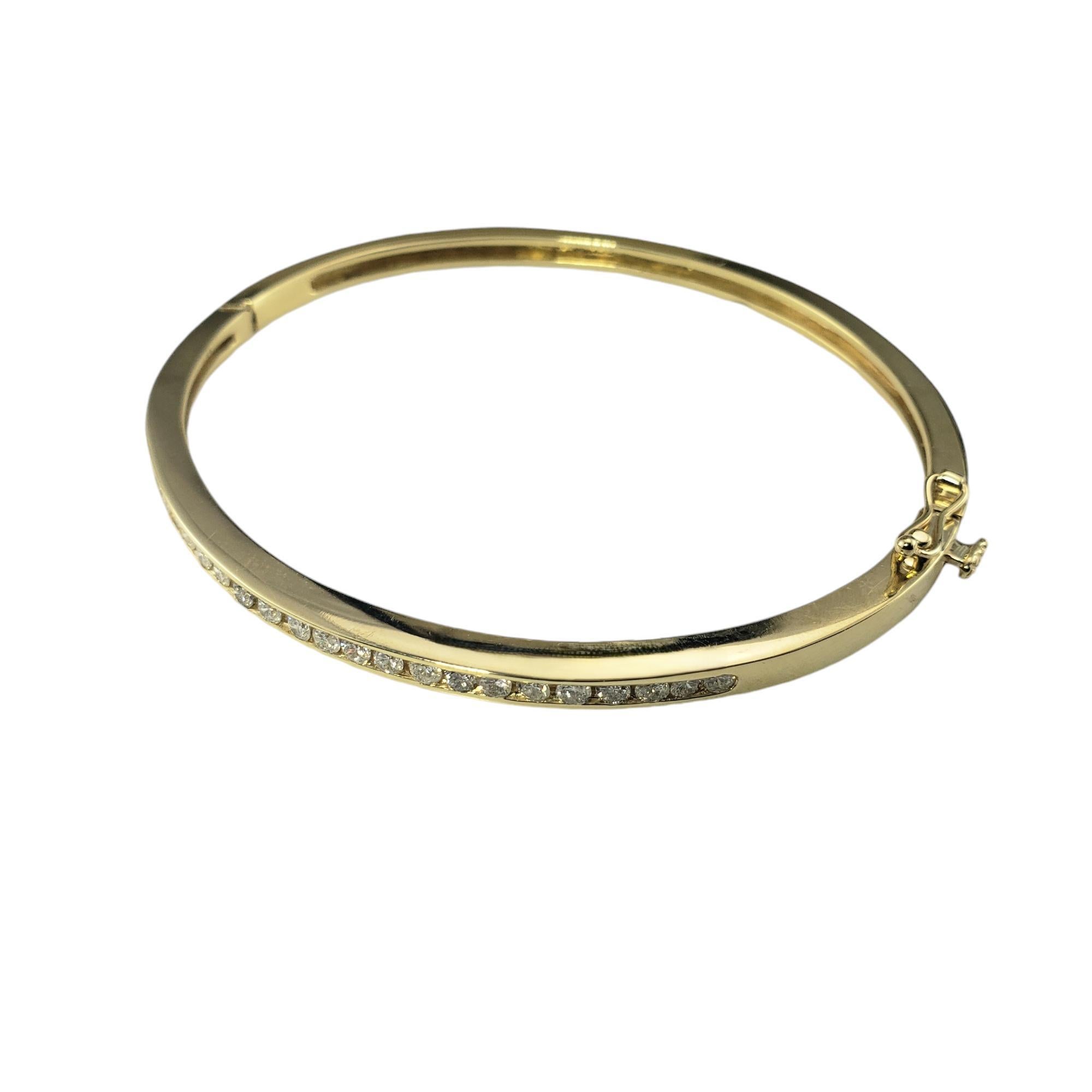 Brilliant Cut 14 Karat Yellow Gold Oval Diamond Bangle Bracelet #19232 For Sale