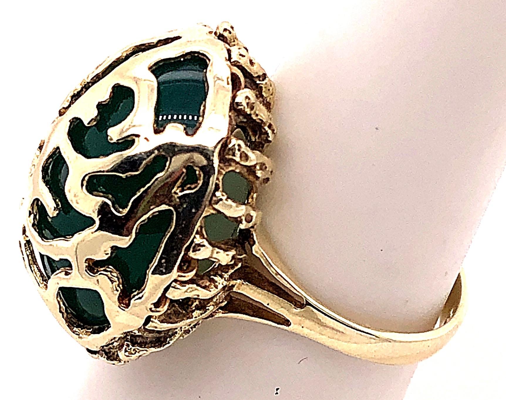 Oval Cut 14 Karat Yellow Gold Oval Green Onyx with Filigree Overlay Solitaire Ring For Sale