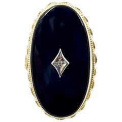 14 Karat Yellow Gold Oval Onyx Ring