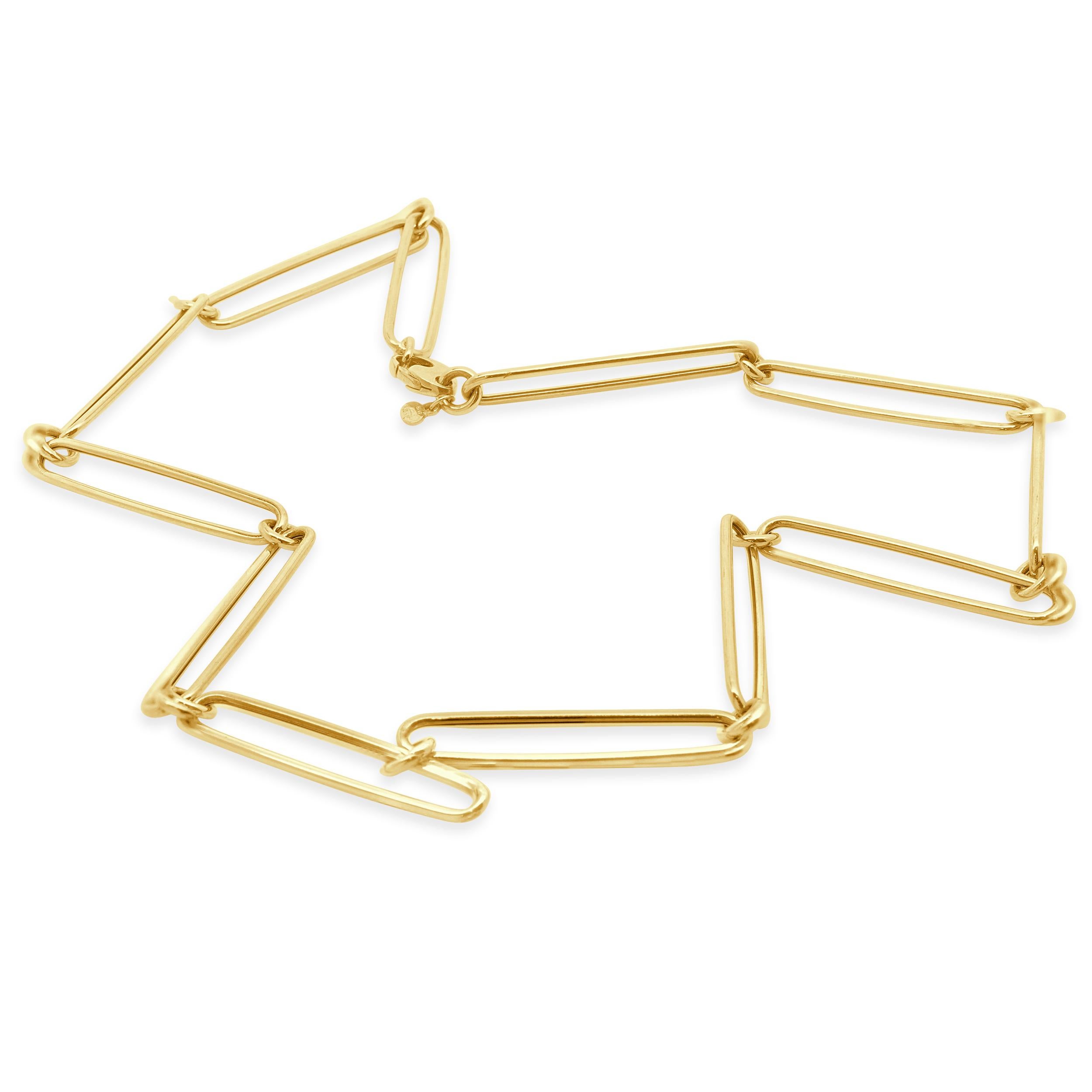 Designer: kundenspezifisch
MATERIAL: 14K Gelbgold
Abmessungen: Halskette misst 19.5-Zoll in der Länge
Gewicht: 11.25 Gramm
421-621