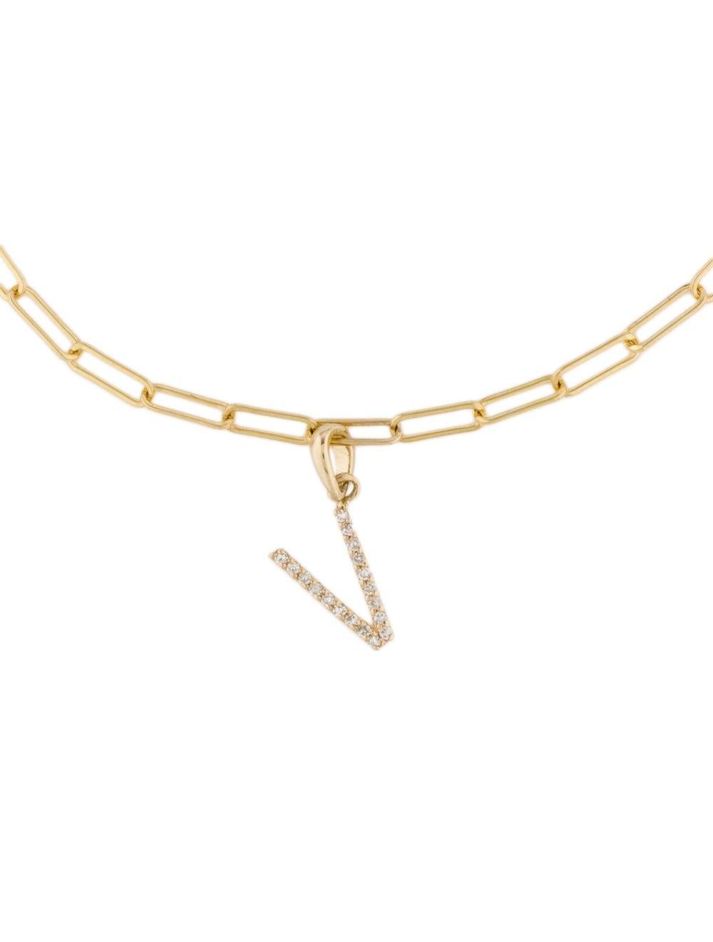 Bracelet à maillons en forme de clip en or jaune 14 carats avec initiale « E » et diamants en vente 3