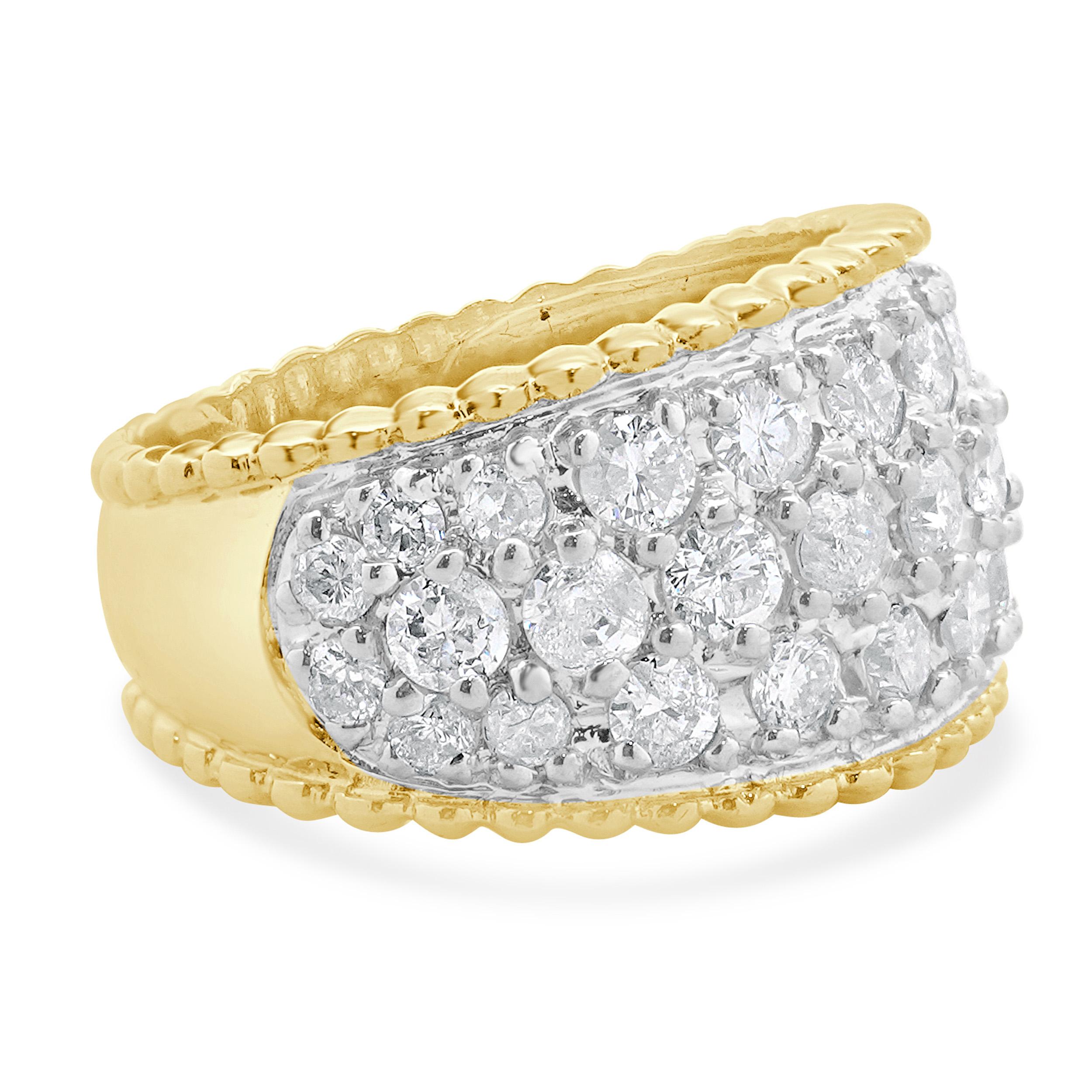 14 Karat Yellow Gold Pave Diamond Scalloped Cigar Band In Excellent Condition For Sale In Scottsdale, AZ