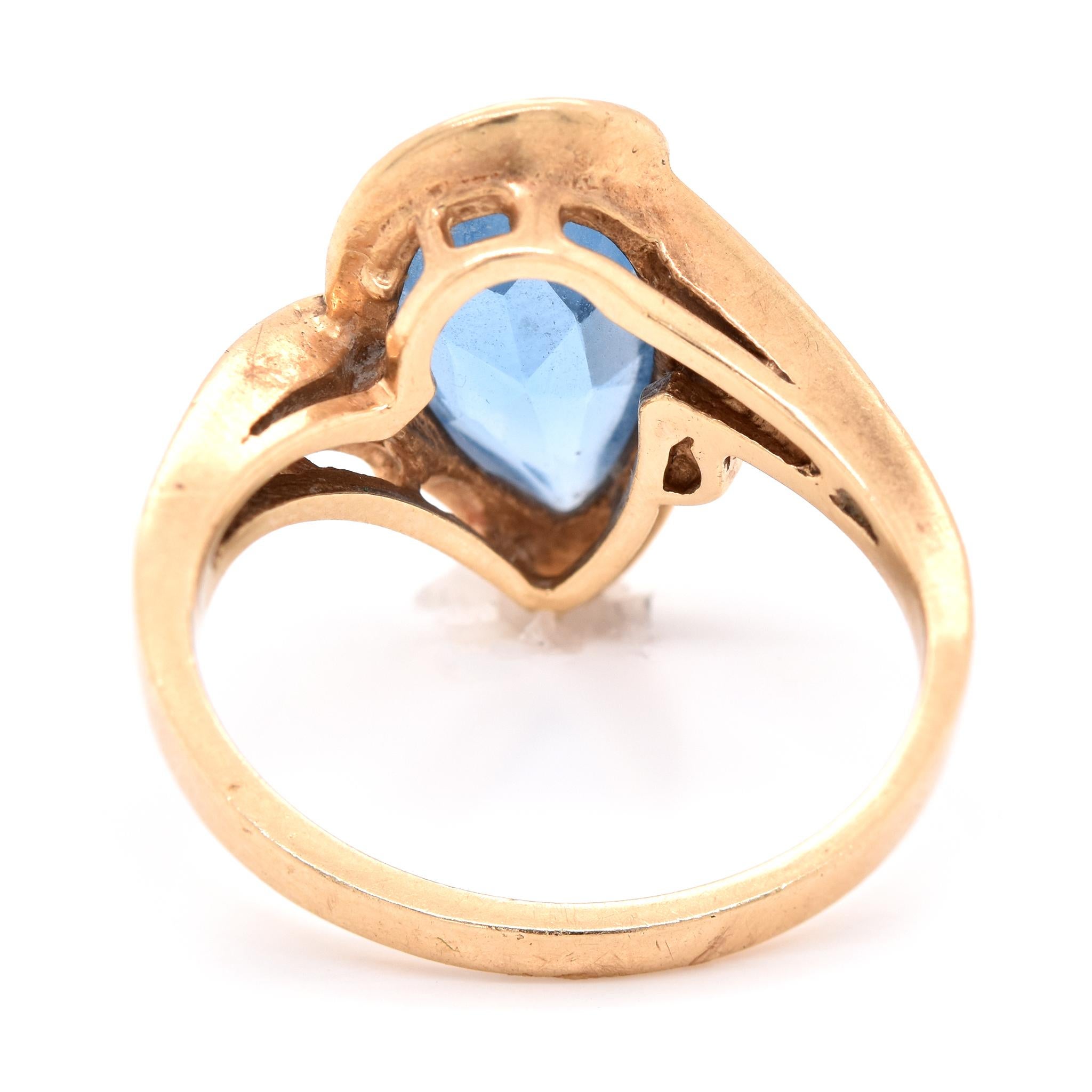 Women's or Men's 14 Karat Yellow Gold Pear Cut Blue Topaz and Diamond Ring