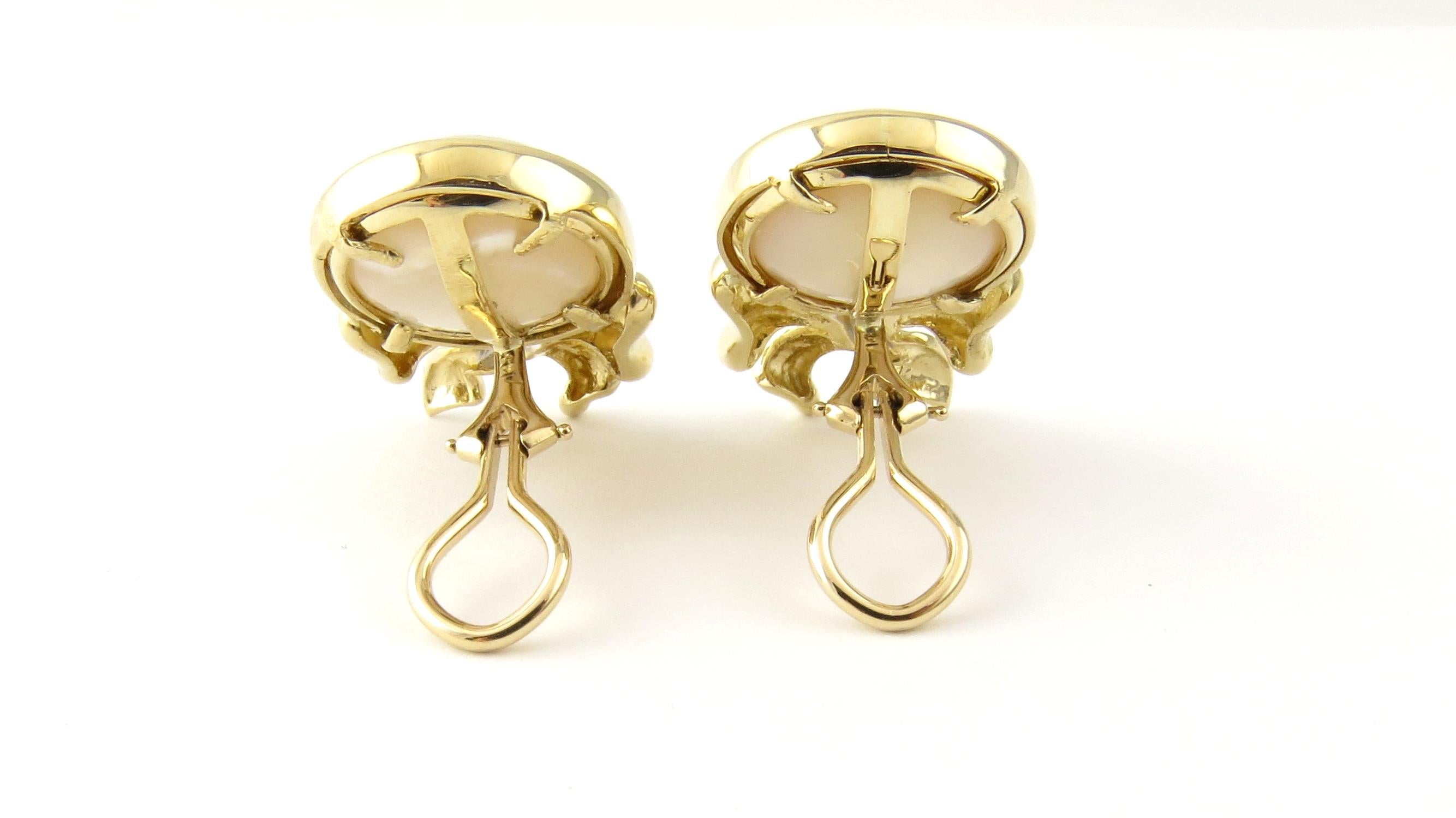 Ohrringe aus 14 Karat Gelbgold mit Perlen und Diamanten Damen im Angebot