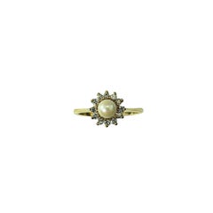Anillo Halo de Diamantes y Perlas de Oro Amarillo de 14 Kilates Talla 5.25 #21437