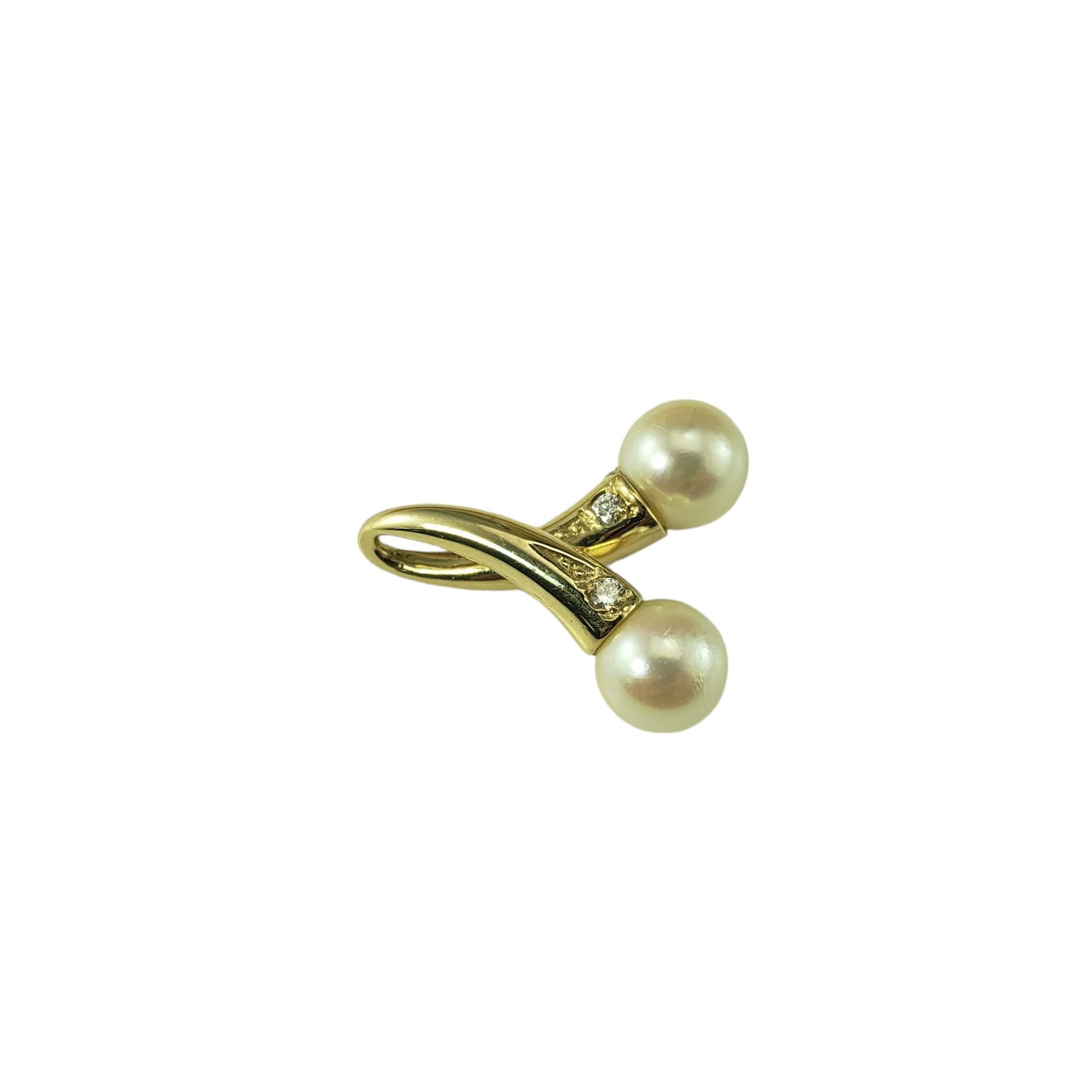Brilliant Cut 14 Karat Yellow Gold Pearl and Diamond Pendant #18661 For Sale