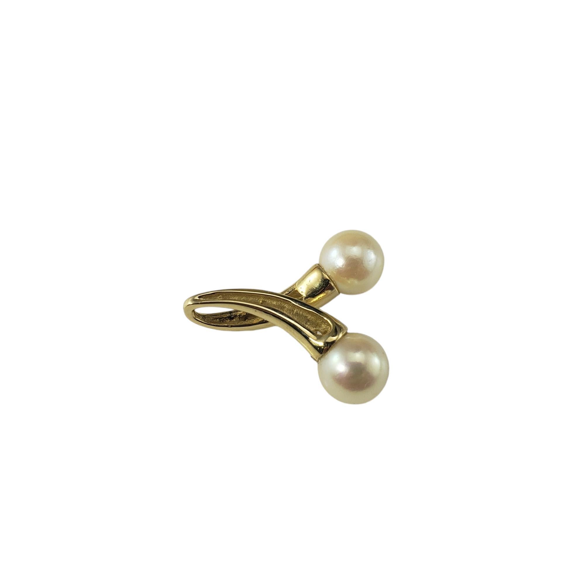 14 Karat Yellow Gold Pearl and Diamond Pendant #18661 In Good Condition For Sale In Washington Depot, CT