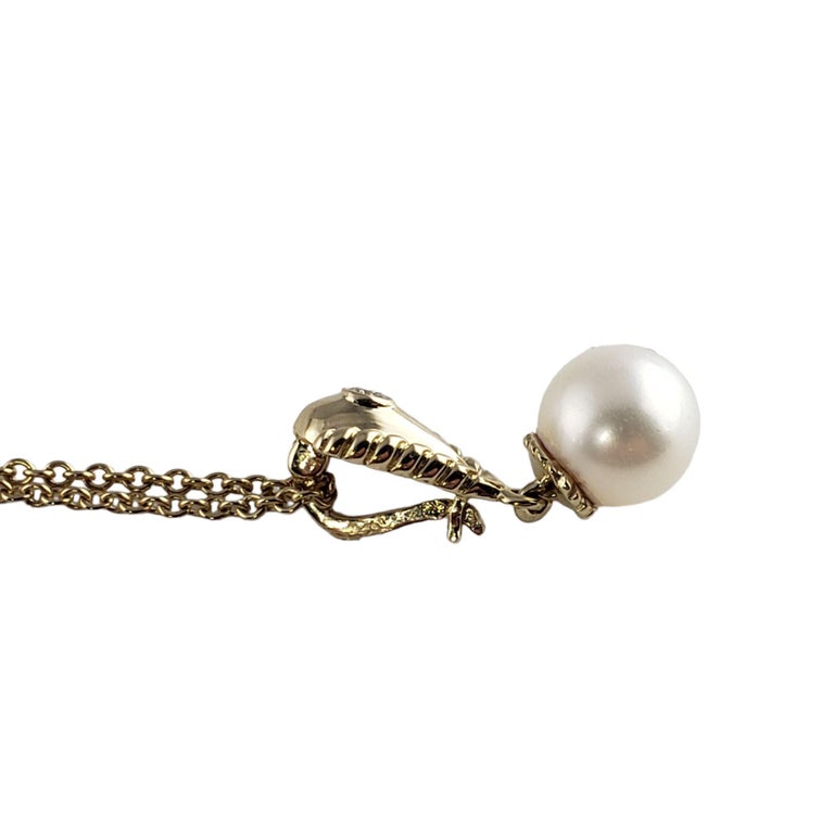 14 Karat Yellow Gold Pearl and Diamond Pendant Necklace For Sale at 1stDibs
