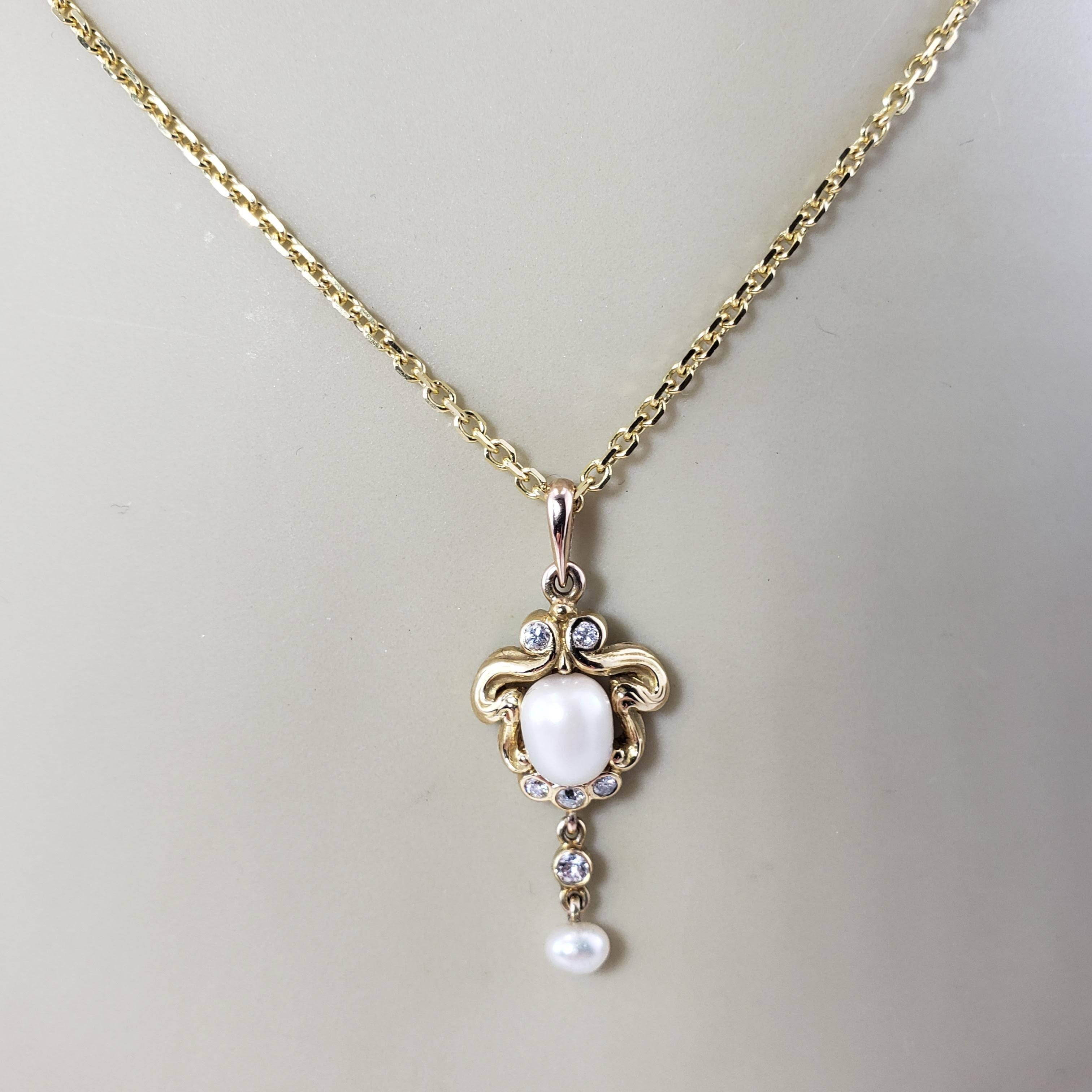 14 Karat Yellow Gold Pearl and Diamond Pendant Necklace For Sale 3