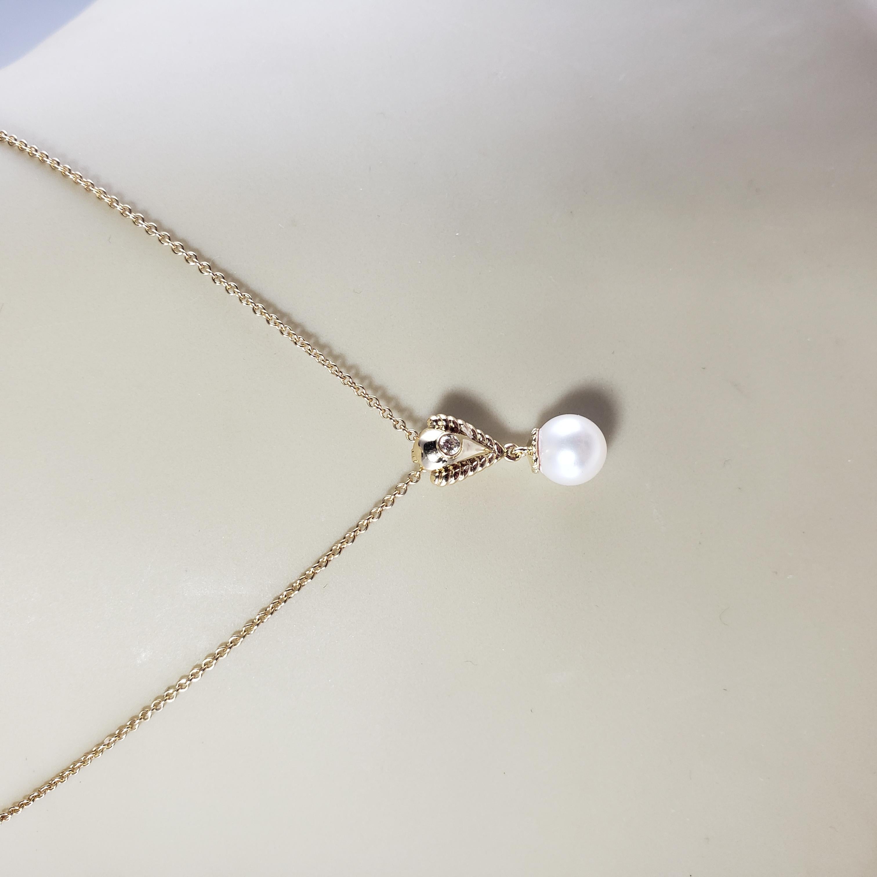 14 Karat Yellow Gold Pearl and Diamond Pendant Necklace For Sale 3