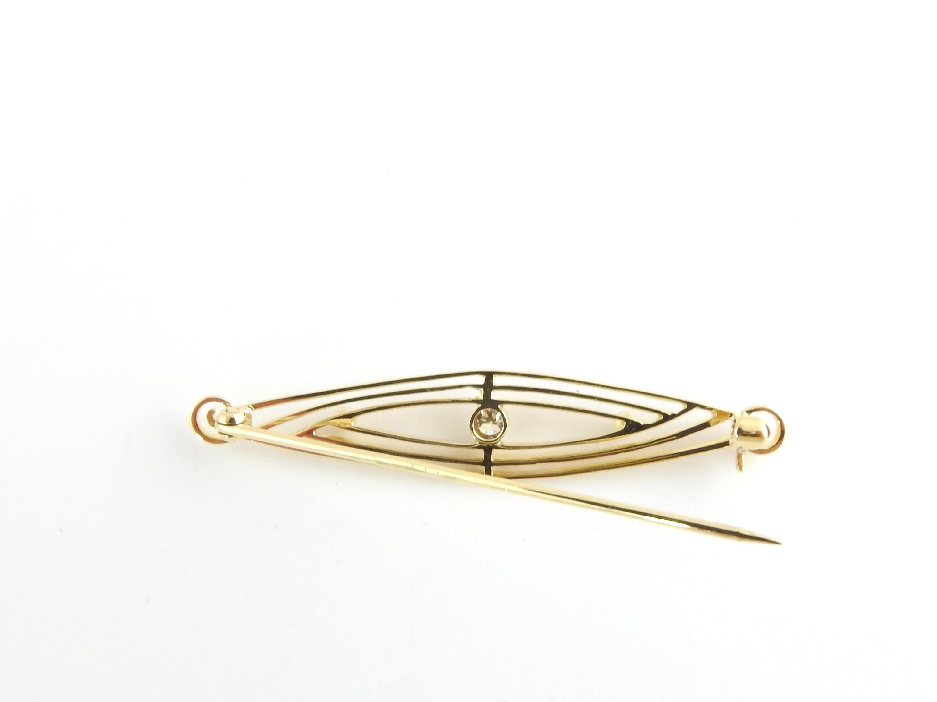 14 Karat Yellow Gold, Pearl and Diamond Pin/Brooch In Good Condition In Washington Depot, CT