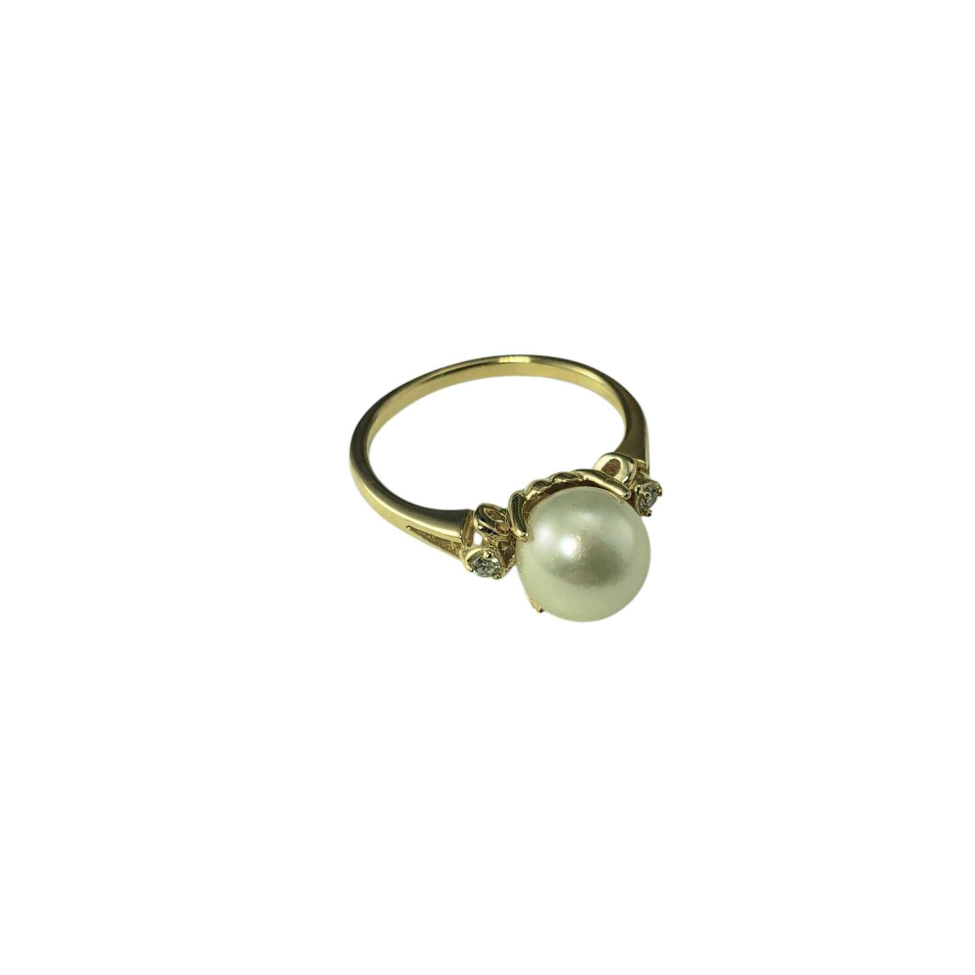 Brilliant Cut 14 Karat Yellow Gold Pearl and Diamond Ring Size 5.75 #21389 For Sale