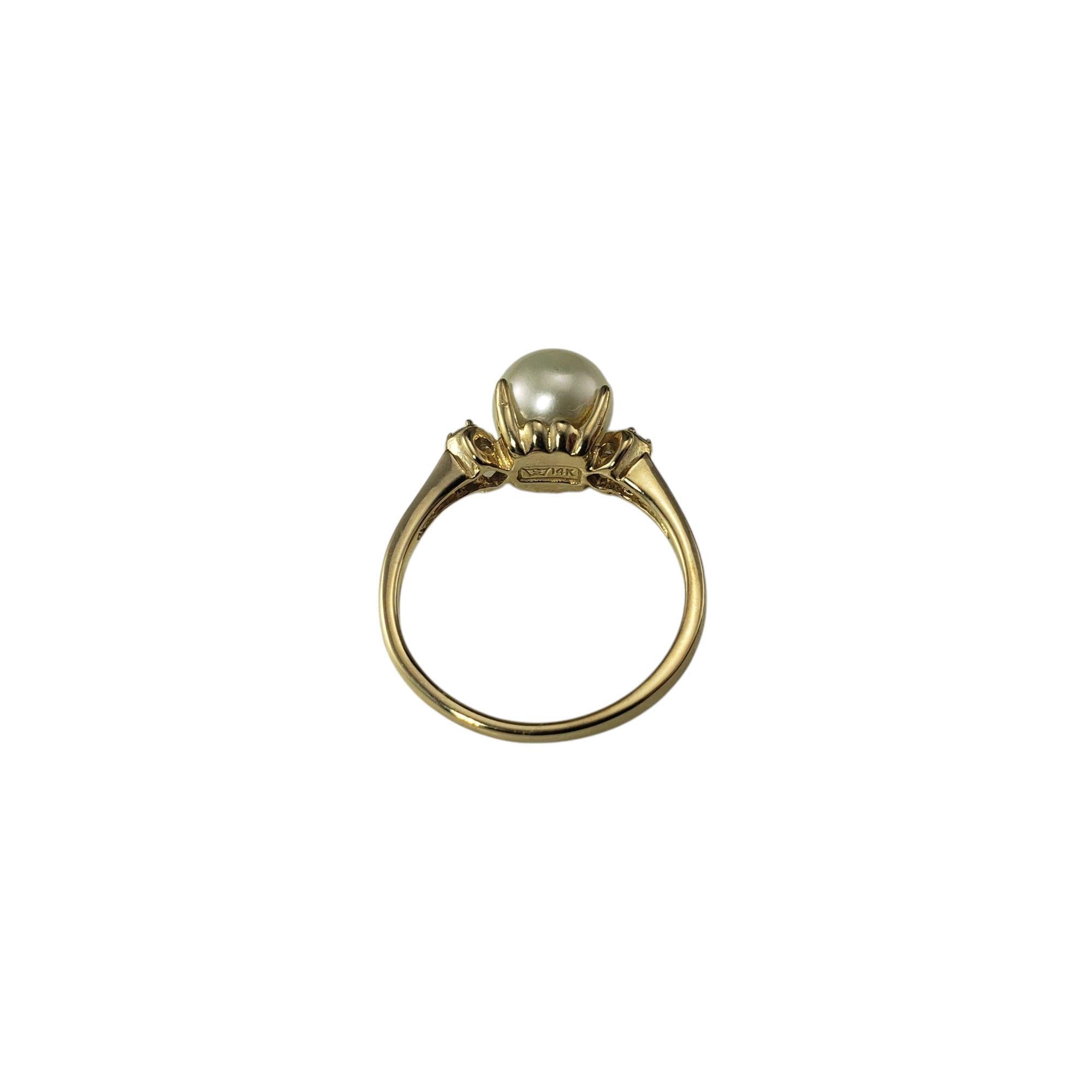 14 Karat Yellow Gold Pearl and Diamond Ring Size 5.75 #21389 In Good Condition For Sale In Washington Depot, CT