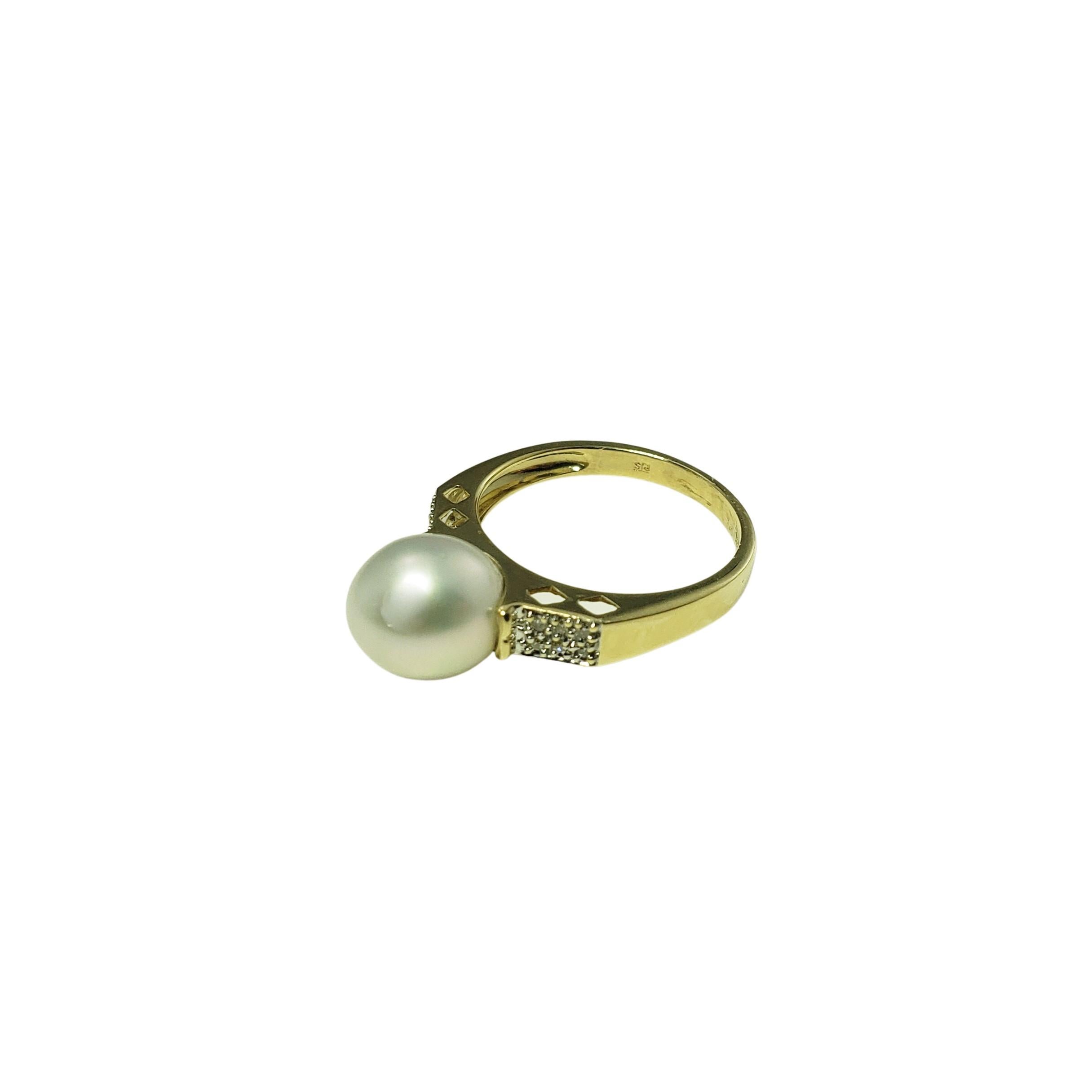 14 Karat Yellow Gold Pearl and Diamond Ring For Sale 1
