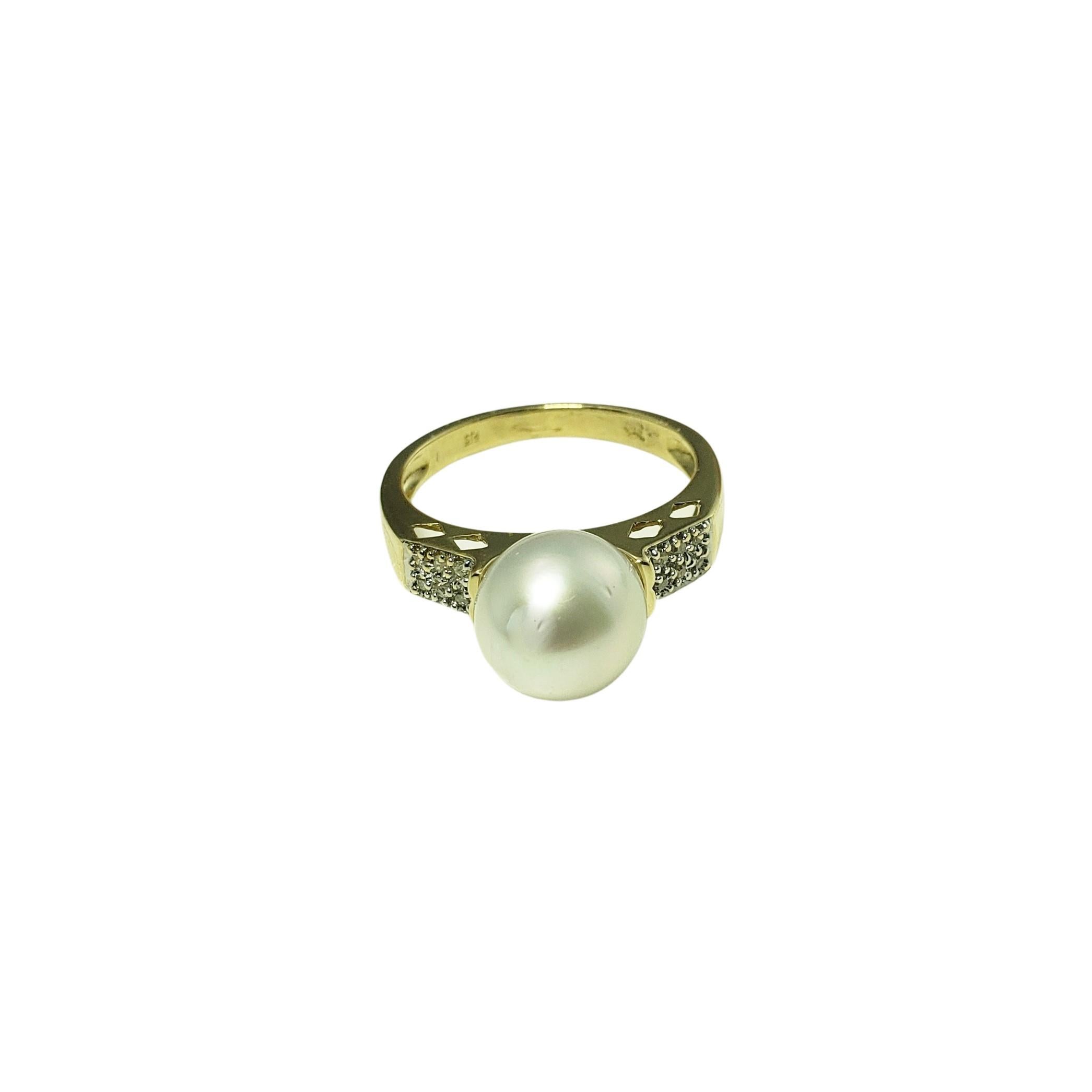 14 Karat Yellow Gold Pearl and Diamond Ring For Sale 3