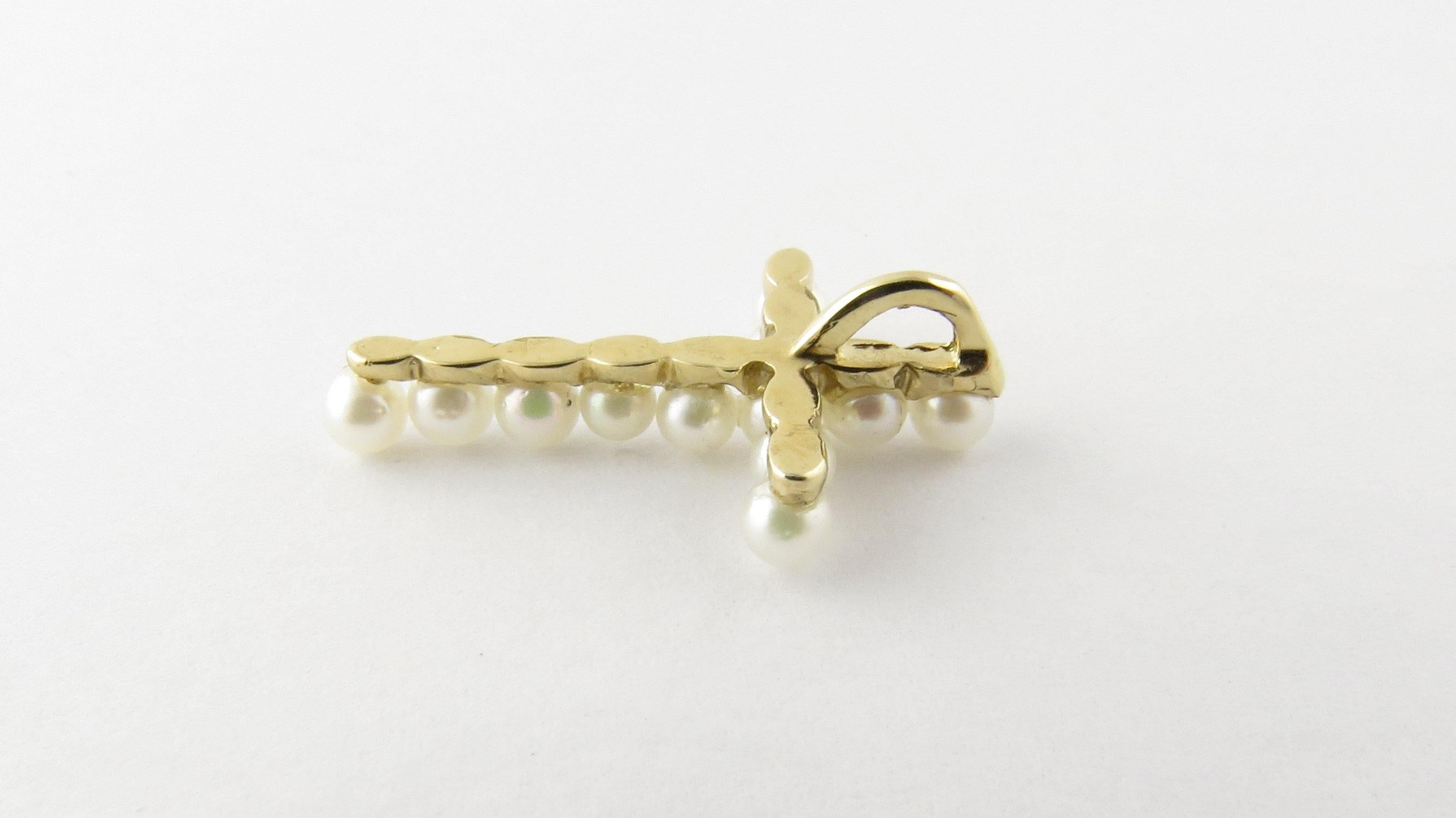 Women's 14 Karat Yellow Gold Pearl Cross Pendant
