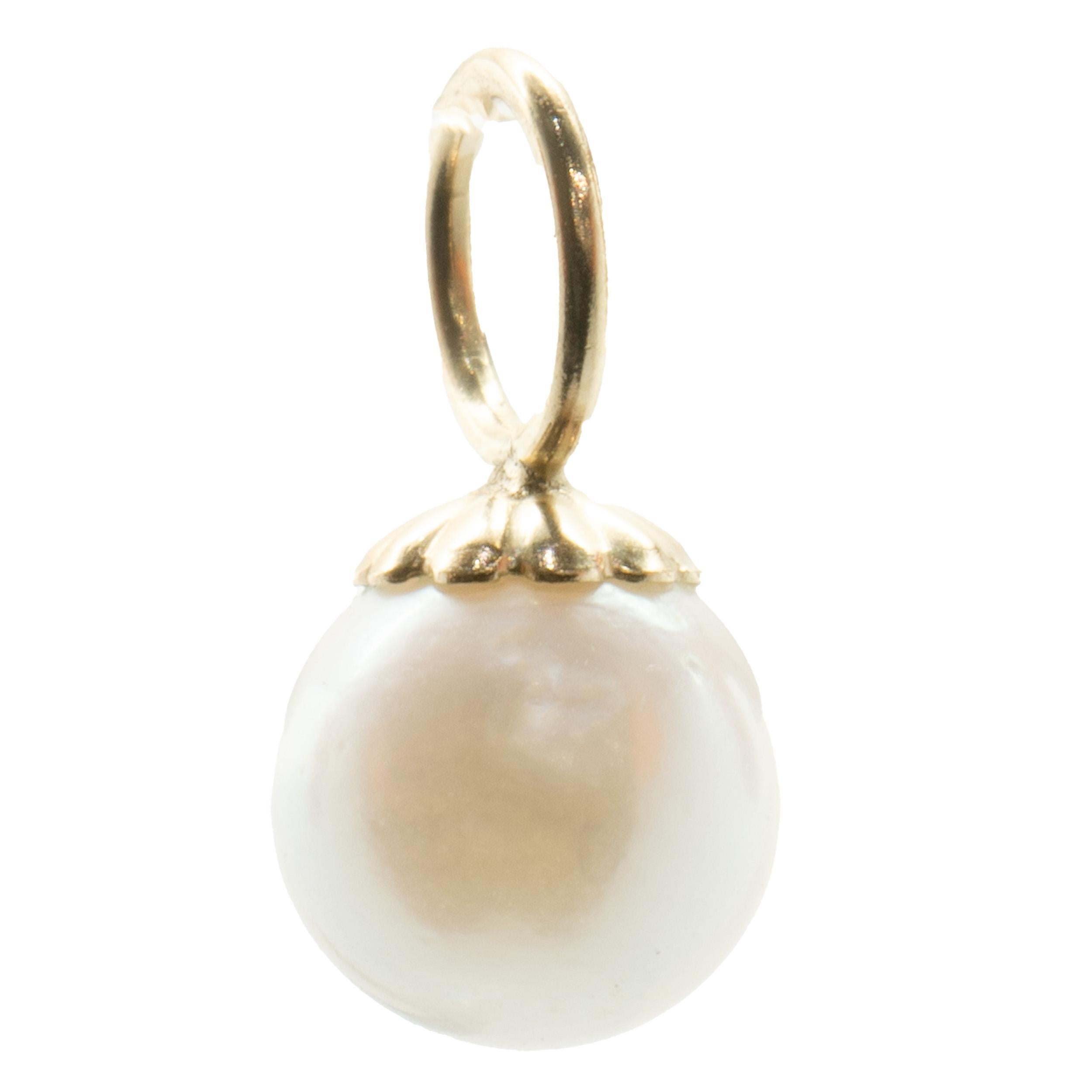 14 Karat Yellow Gold Pearl Earring Charms In Excellent Condition For Sale In Scottsdale, AZ