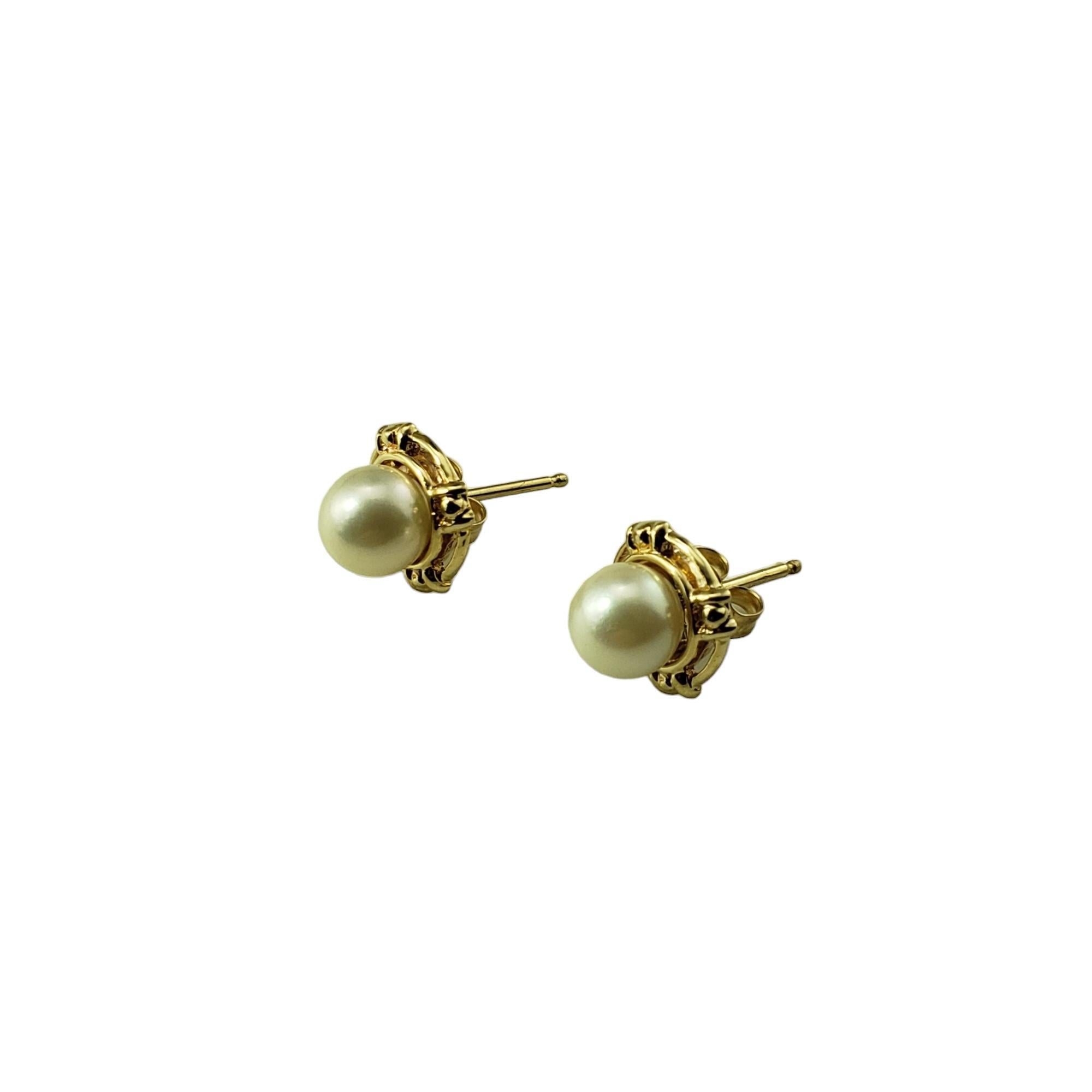 Round Cut 14 Karat Yellow Gold Pearl Earrings #15946 For Sale