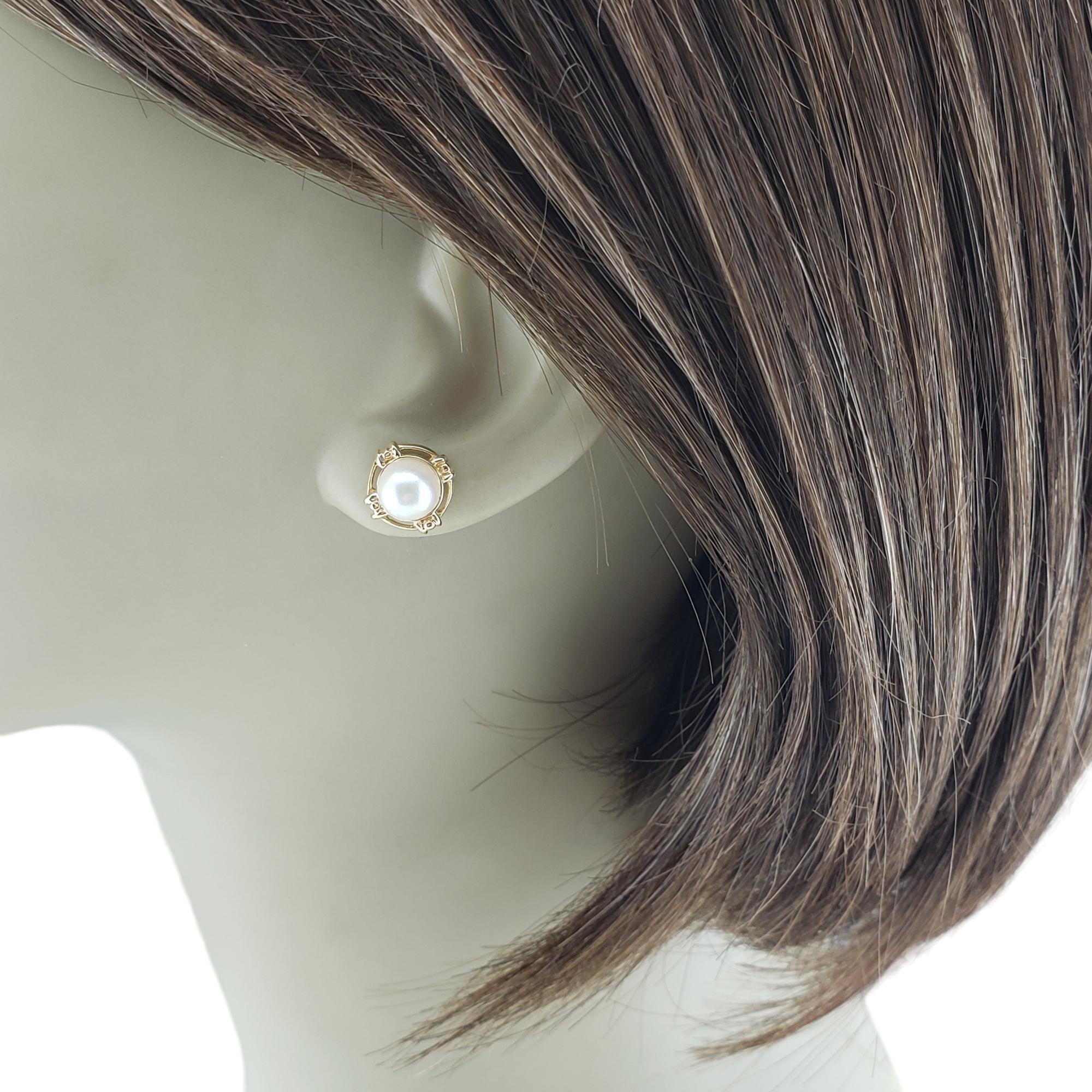 14 Karat Yellow Gold Pearl Earrings #15946 For Sale 1