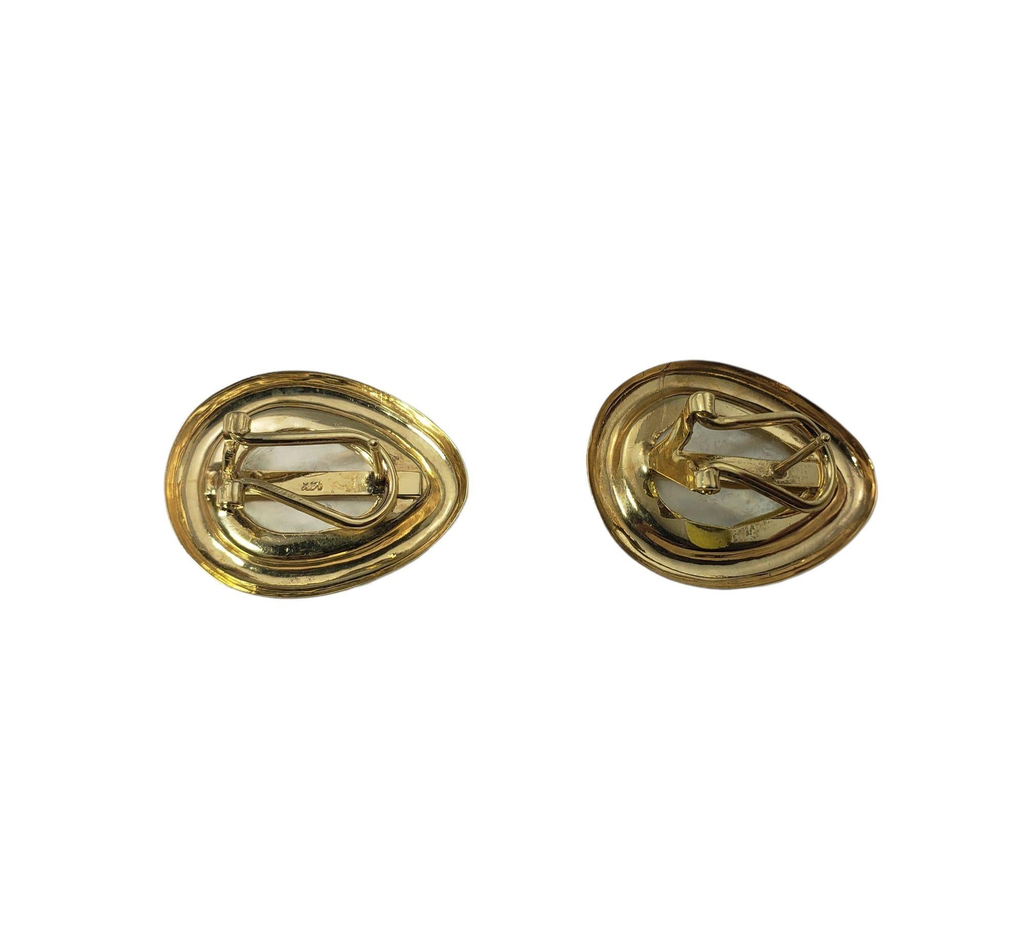  Boucles d'oreilles en or jaune 14 carats et perles Pour femmes en vente