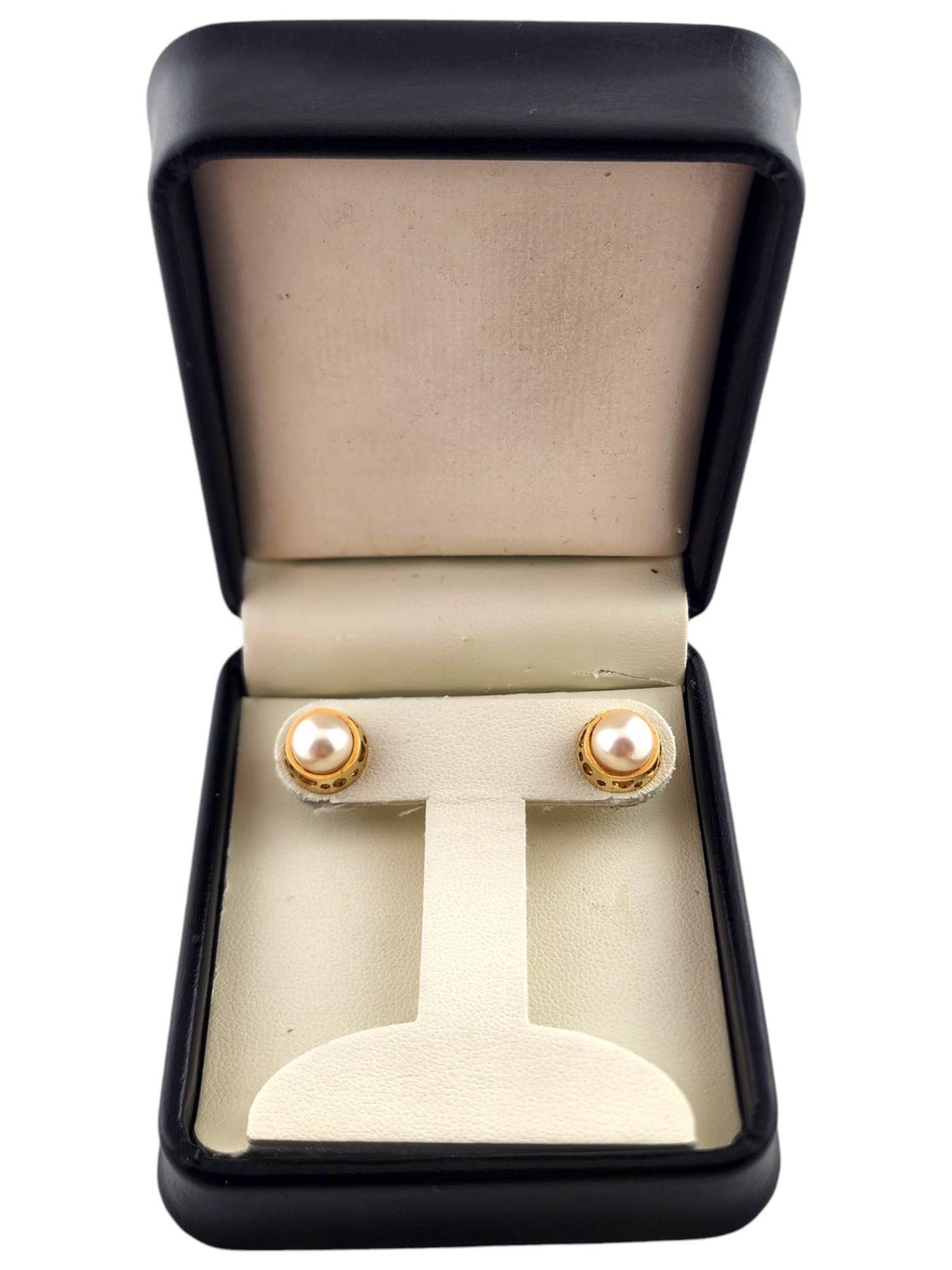 14 Karat Yellow Gold Pearl Stud Earrings #18499 For Sale 2