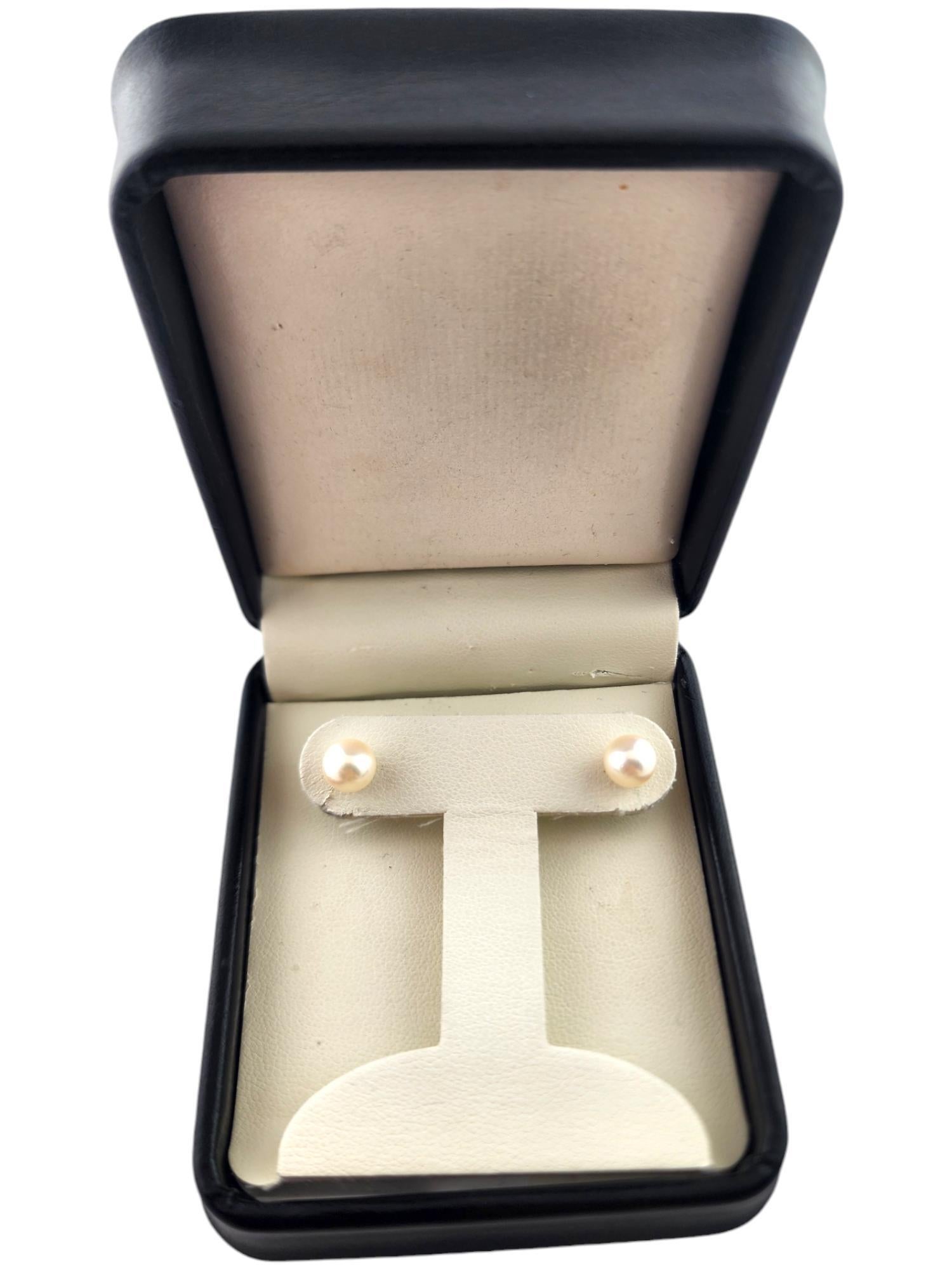 Orecchini con perle in oro giallo 14 carati #18573 in vendita 1